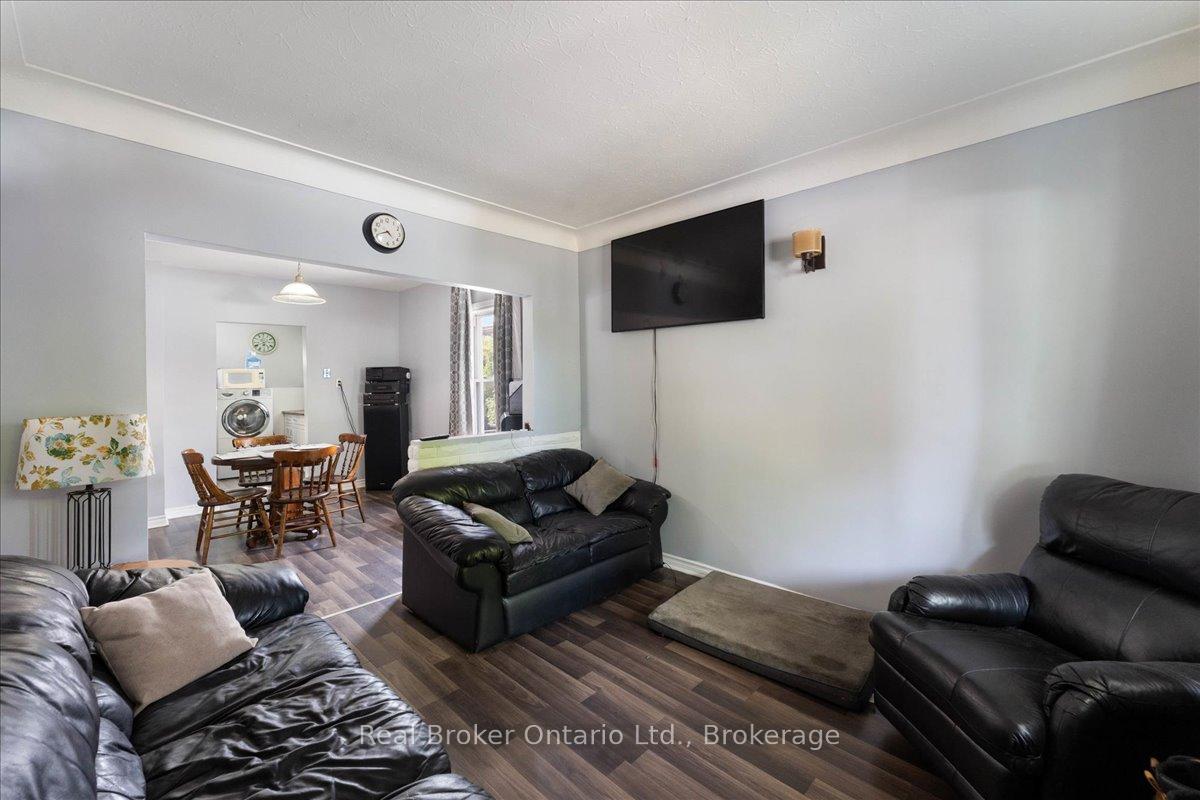 Photo 12 of 416 Deere Street, Welland, Lincoln/Crowland — HOMEH
