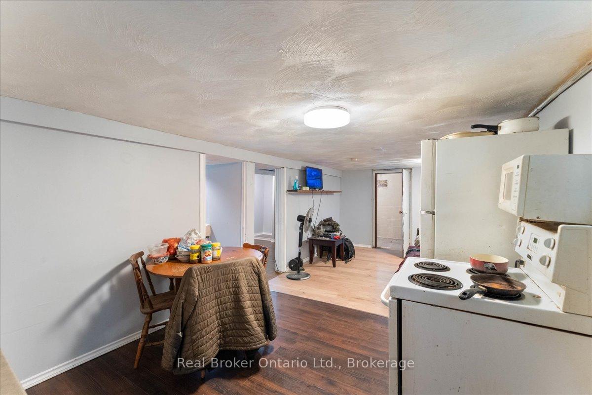 Photo 20 of 416 Deere Street, Welland, Lincoln/Crowland — HOMEH