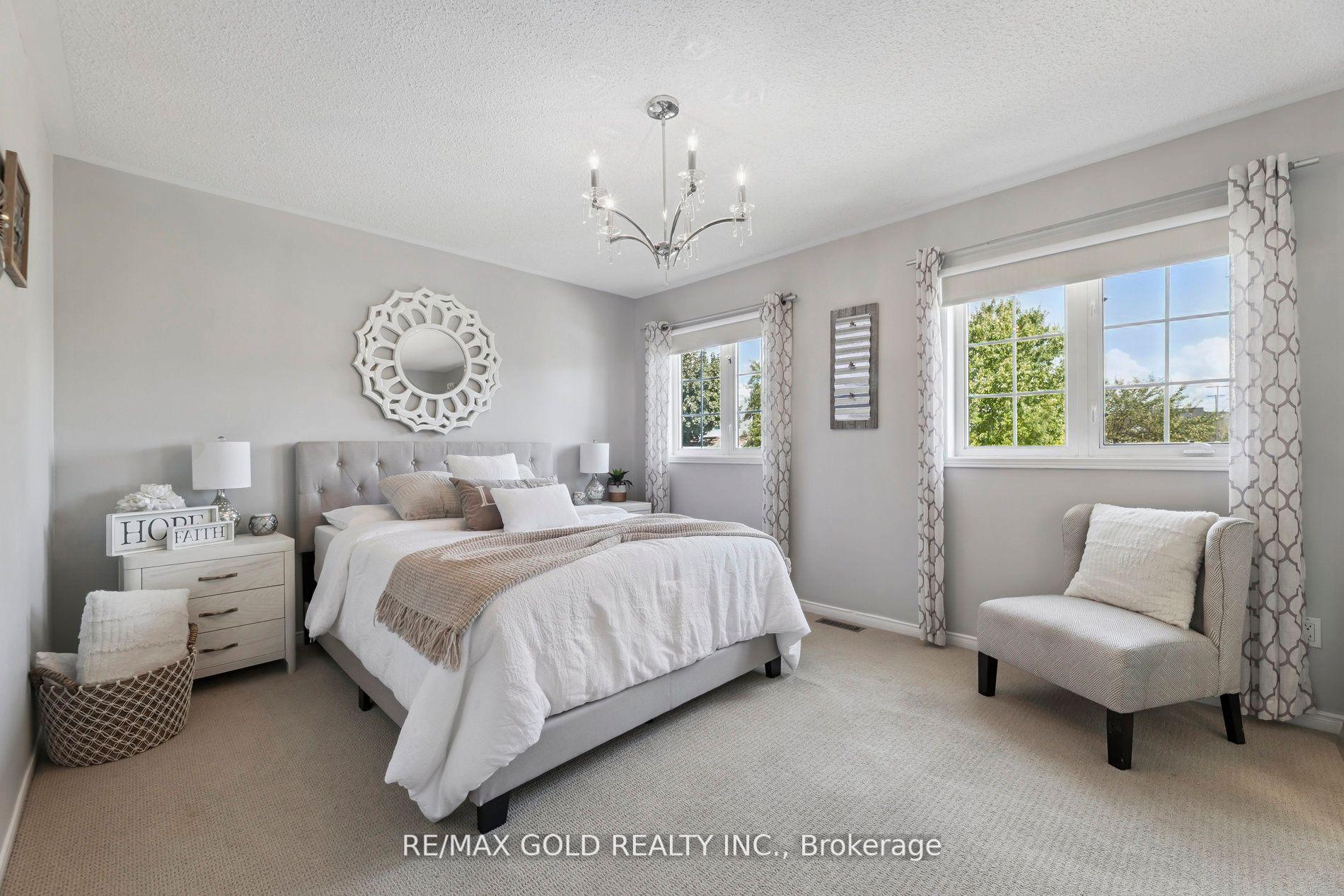 Photo 22 of 15 Blanchard Court, Whitby, Brooklin — HOMEH