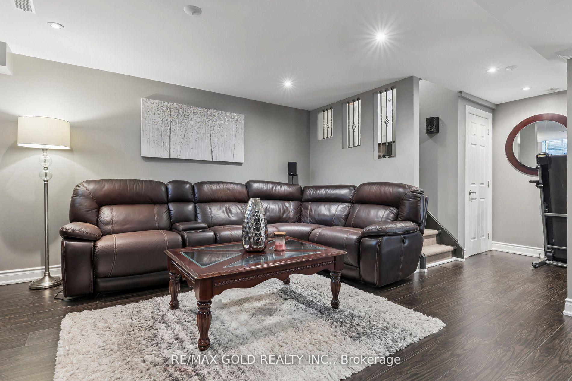 Photo 28 of 15 Blanchard Court, Whitby, Brooklin — HOMEH
