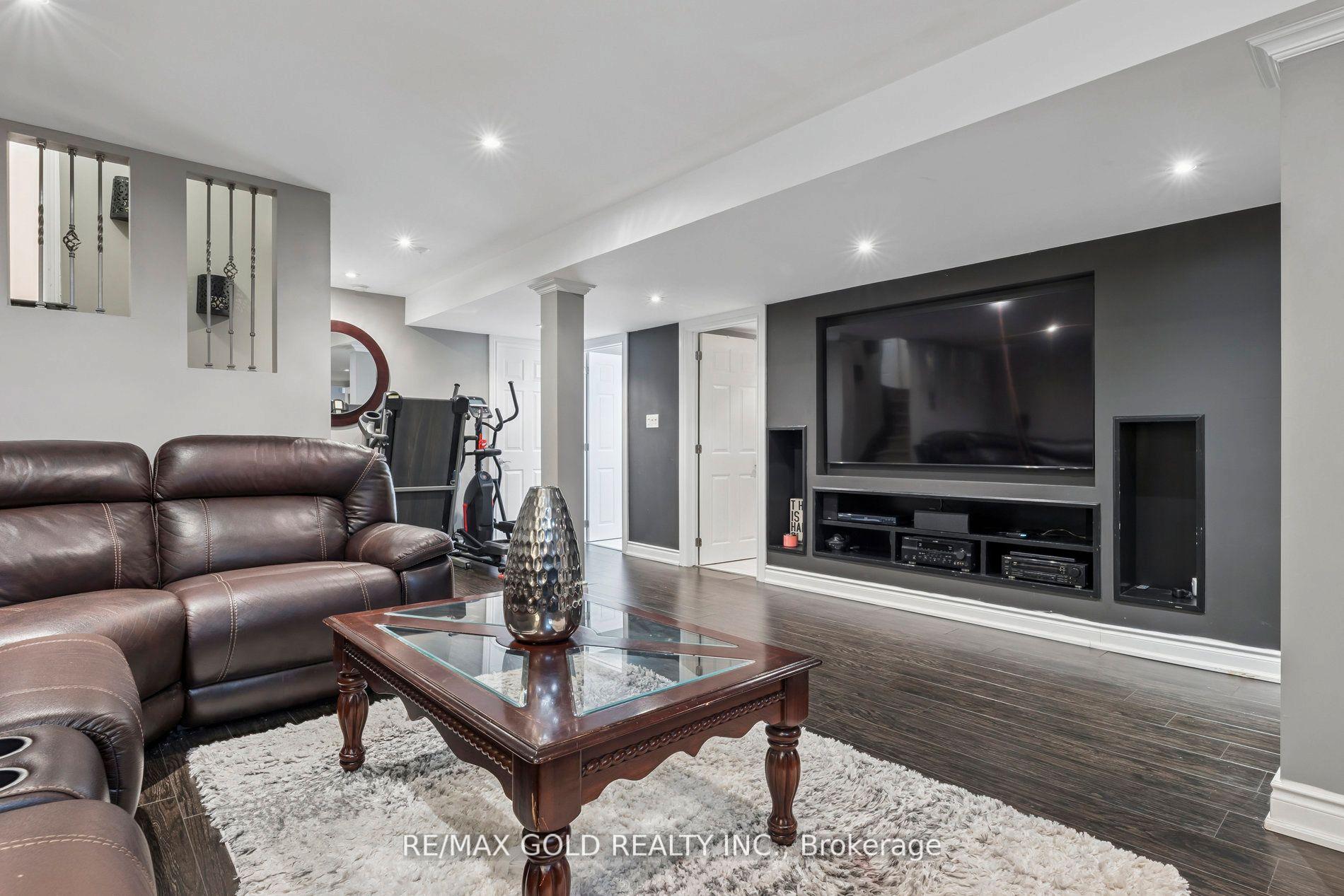 Photo 29 of 15 Blanchard Court, Whitby, Brooklin — HOMEH