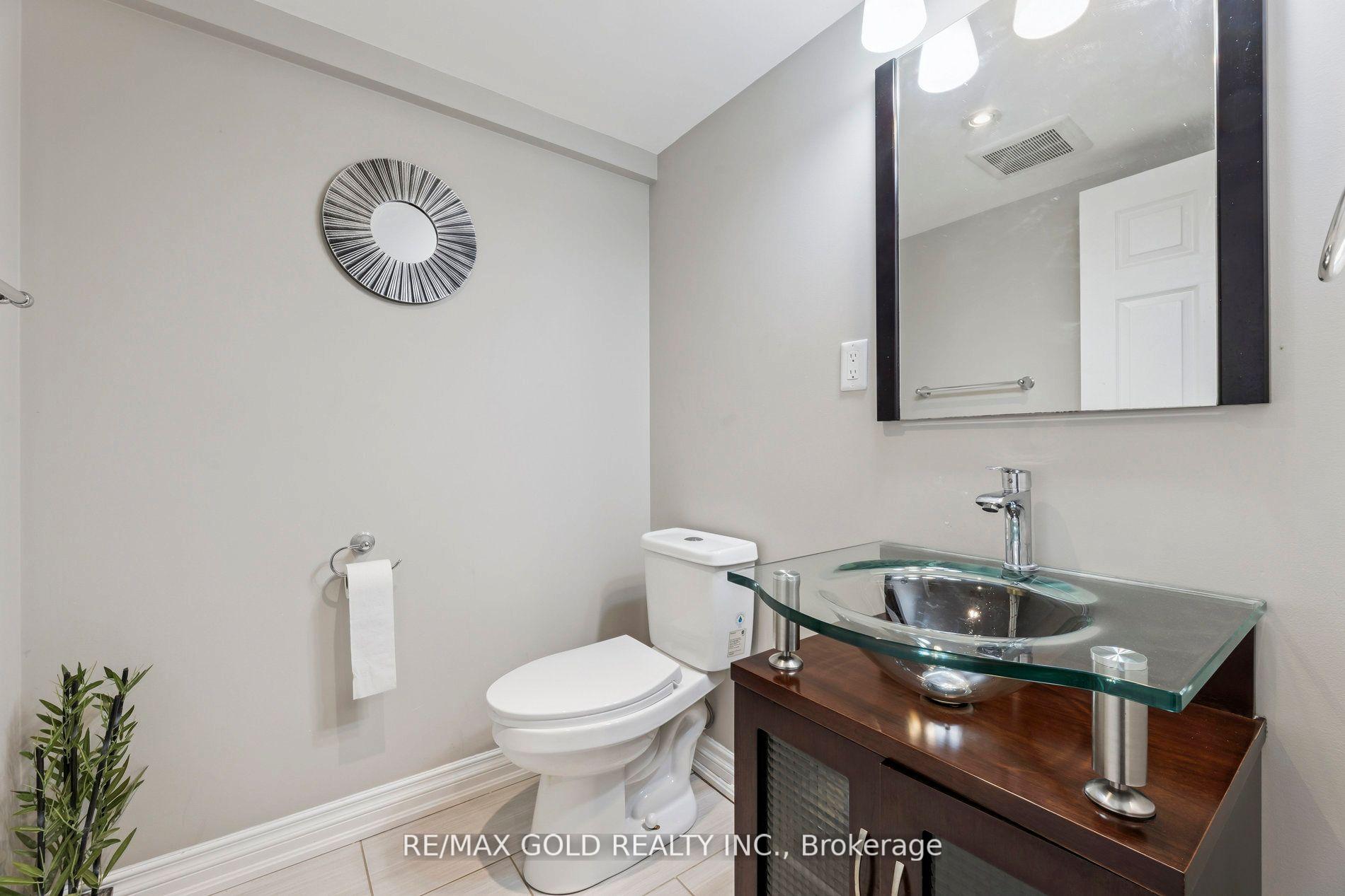 Photo 32 of 15 Blanchard Court, Whitby, Brooklin — HOMEH