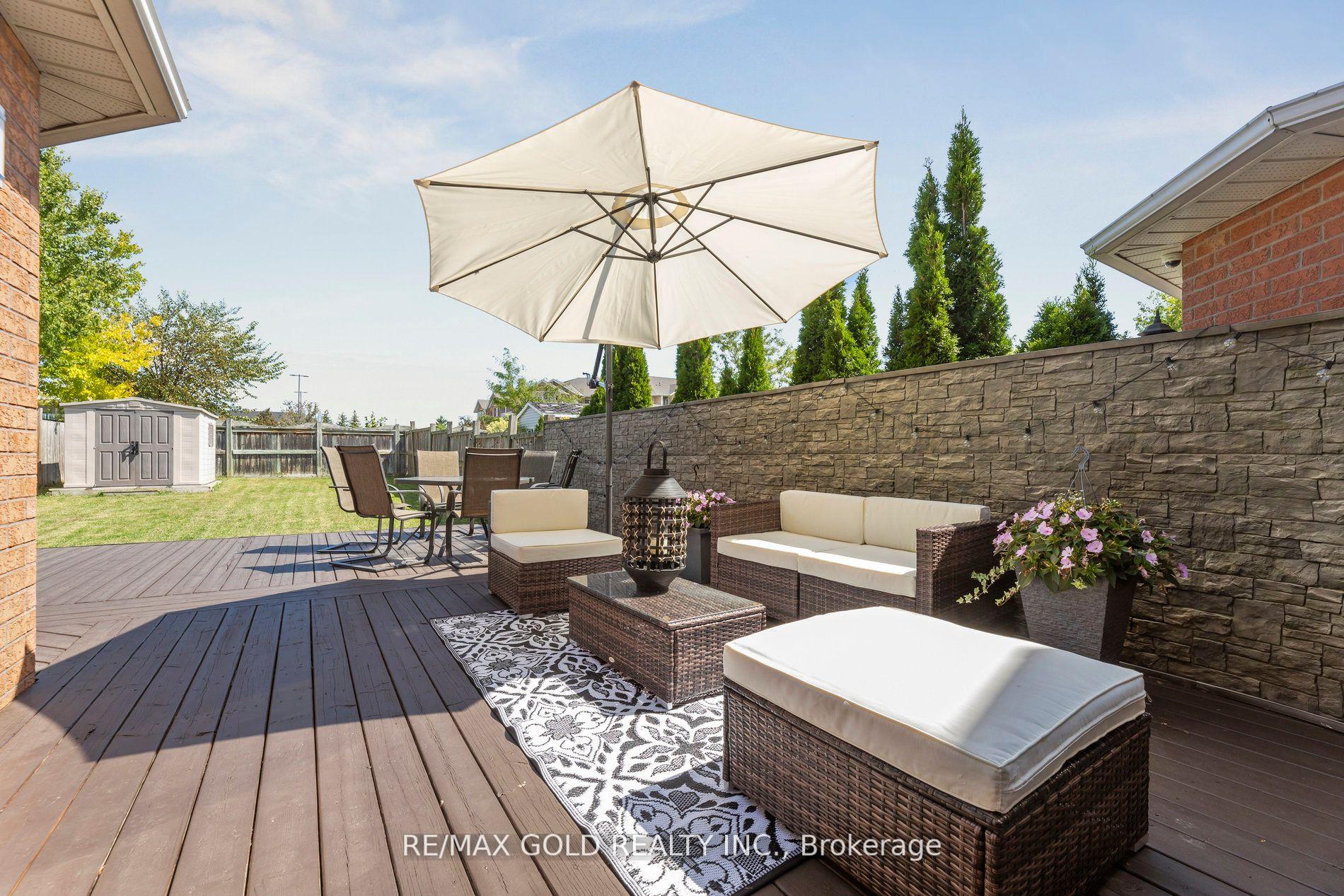 Photo 34 of 15 Blanchard Court, Whitby, Brooklin — HOMEH