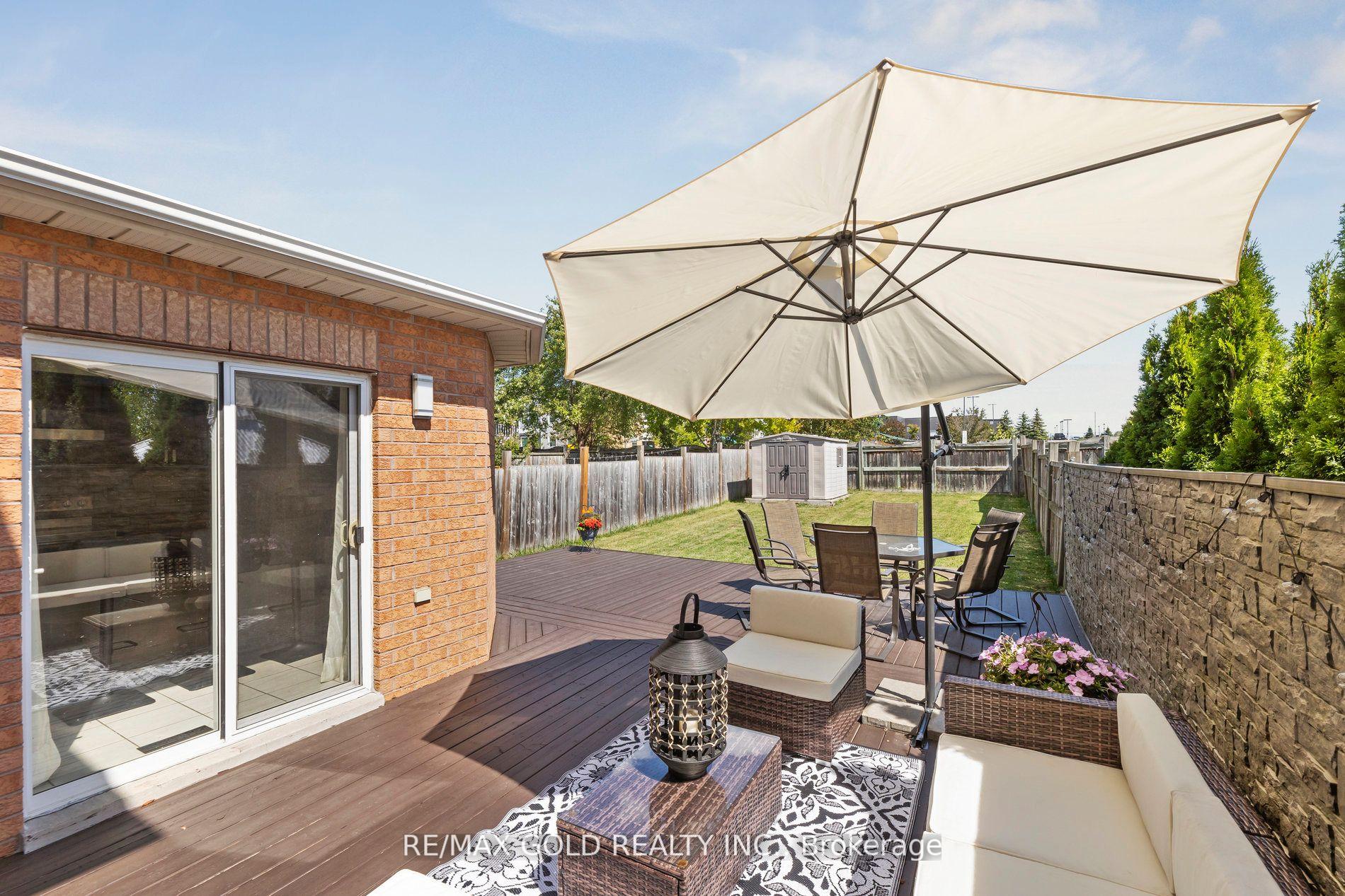 Photo 35 of 15 Blanchard Court, Whitby, Brooklin — HOMEH