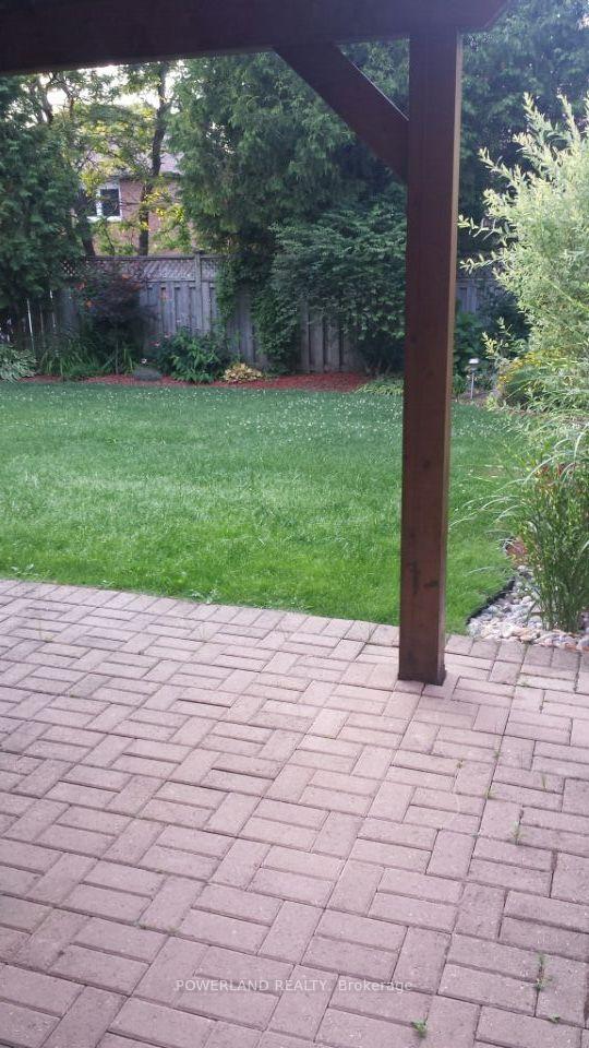Photo 12 of Unit Basement, 18 Sandfield Drive, Aurora, Aurora Highlands — HOMEH