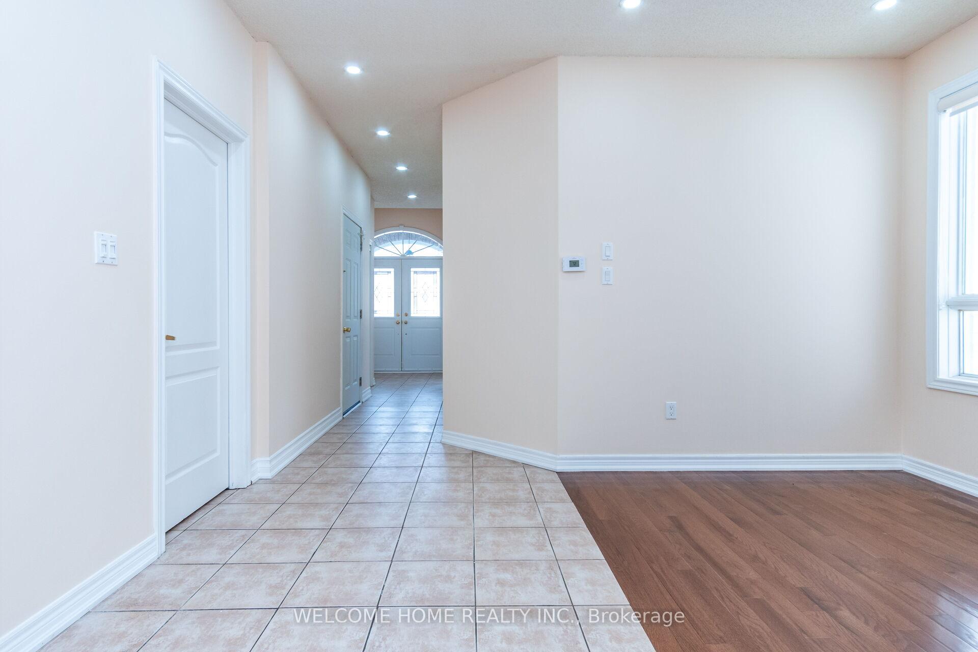 Photo 4 of 37 Marbella Road, Vaughan, Sonoma Heights — HOMEH