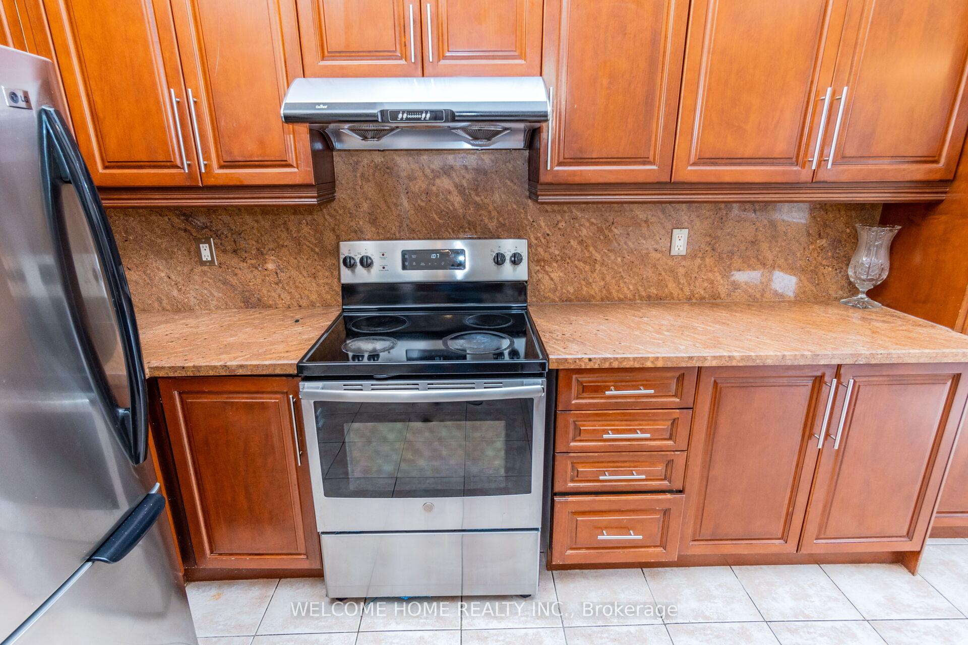 Photo 9 of 37 Marbella Road, Vaughan, Sonoma Heights — HOMEH