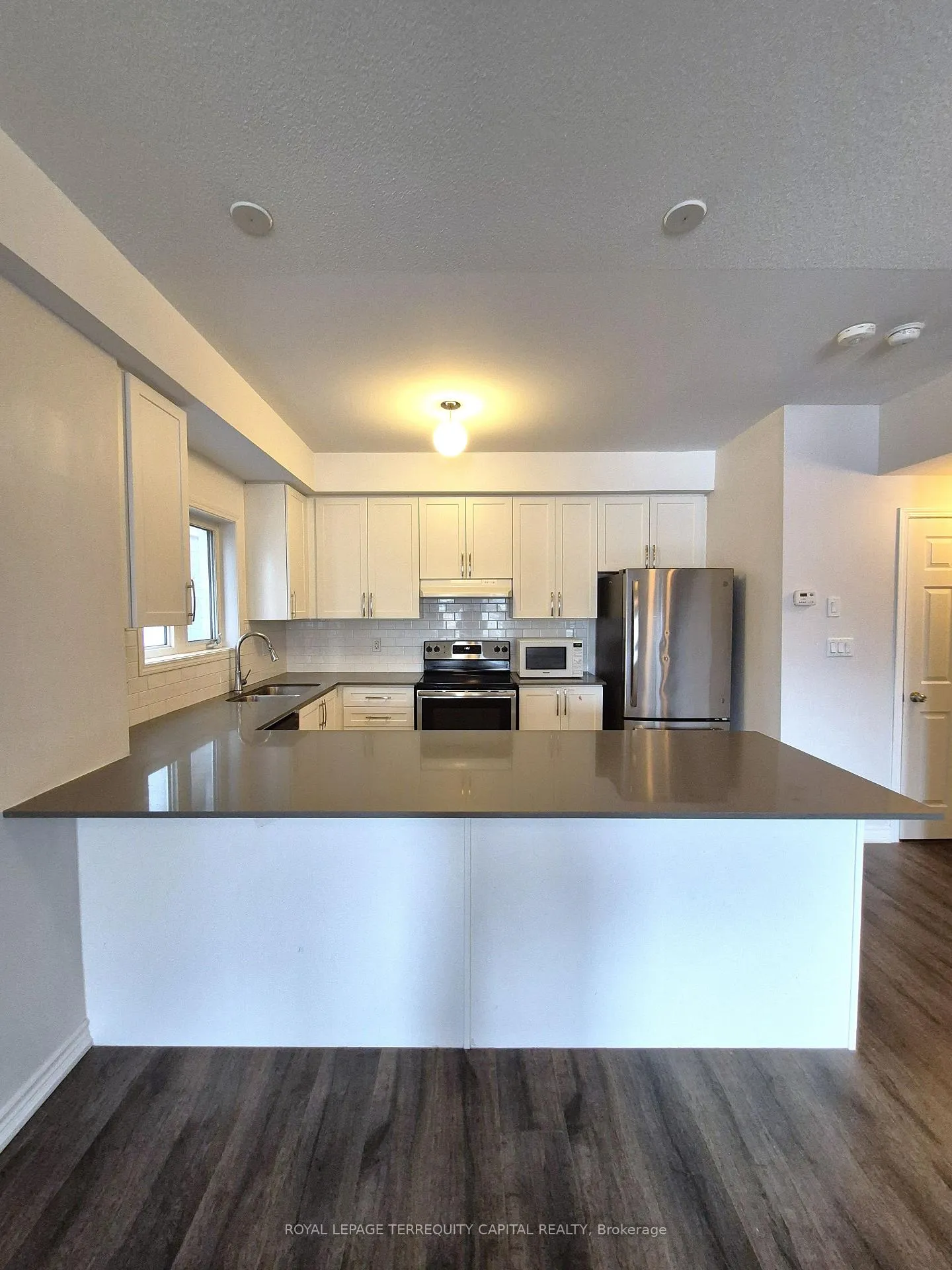 Photo 4 of 12 Dunsley Way, Whitby, Pringle Creek — HOMEH