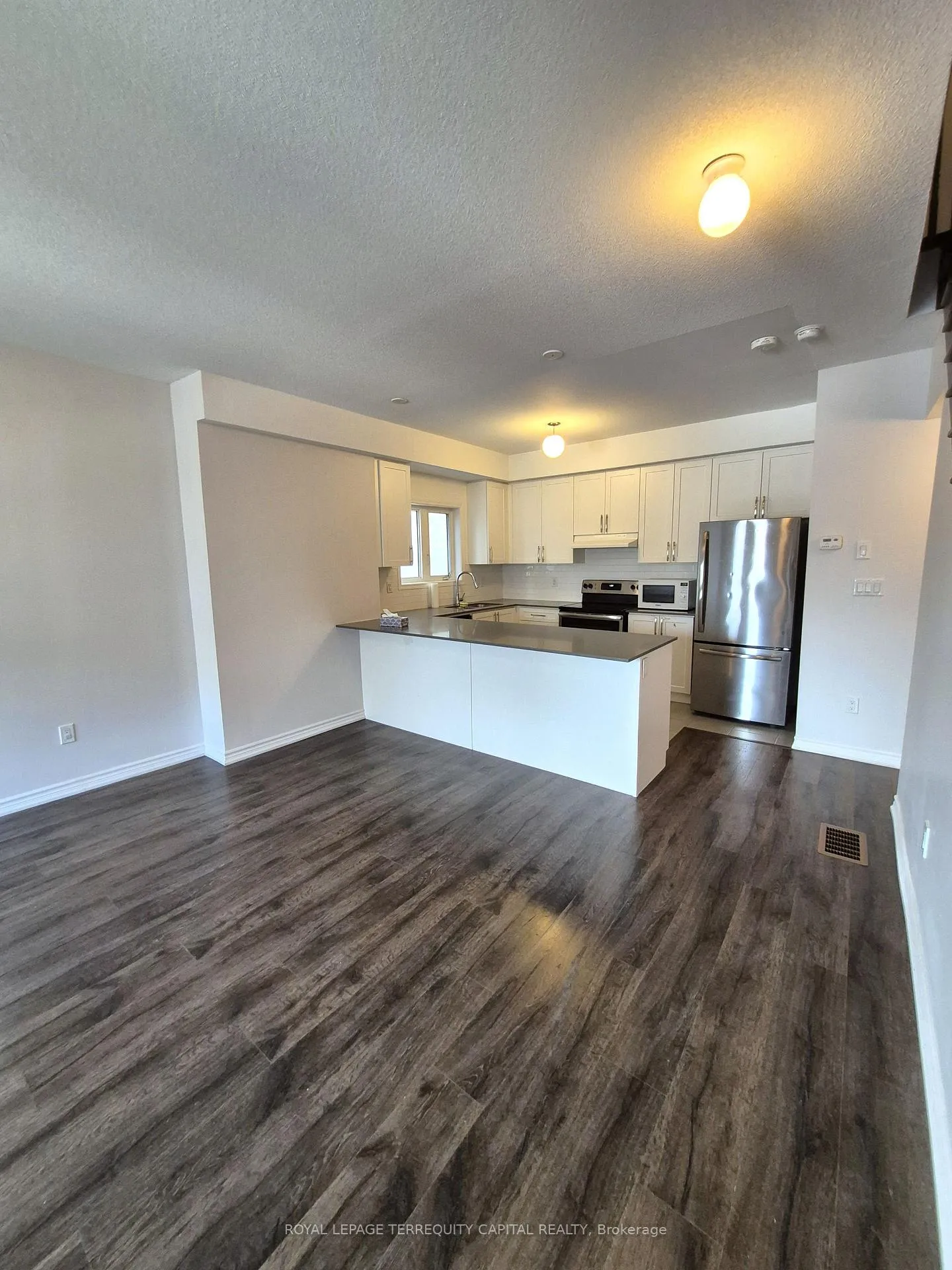 Photo 6 of 12 Dunsley Way, Whitby, Pringle Creek — HOMEH