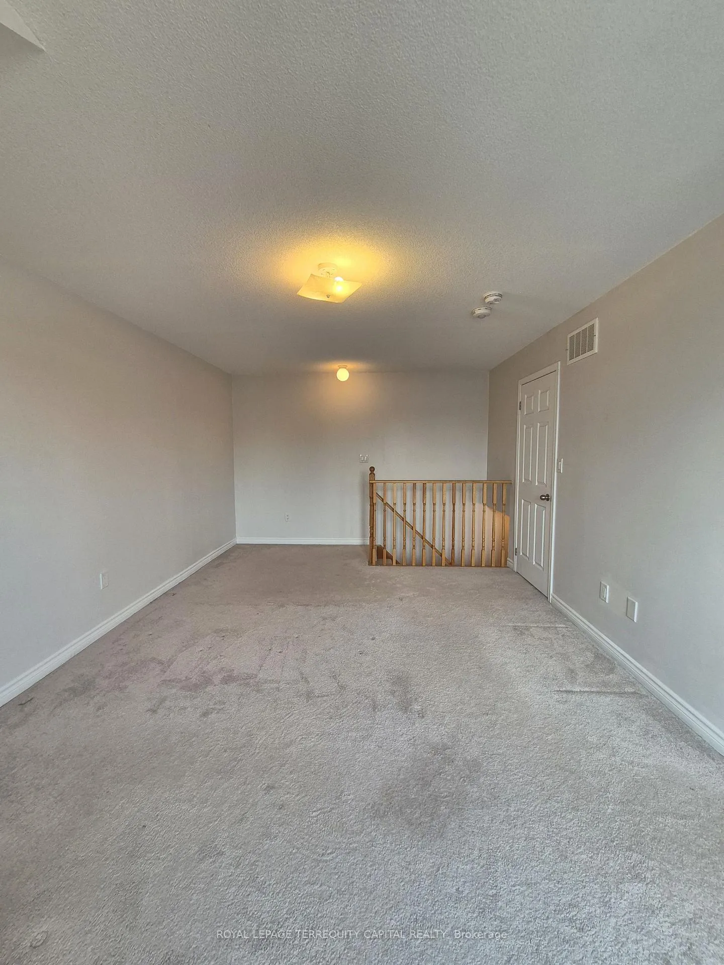 Photo 15 of 12 Dunsley Way, Whitby, Pringle Creek — HOMEH