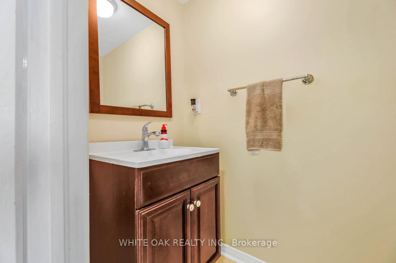 Photo 8 of 43 Sassafras Circle, Vaughan, Patterson — HOMEH