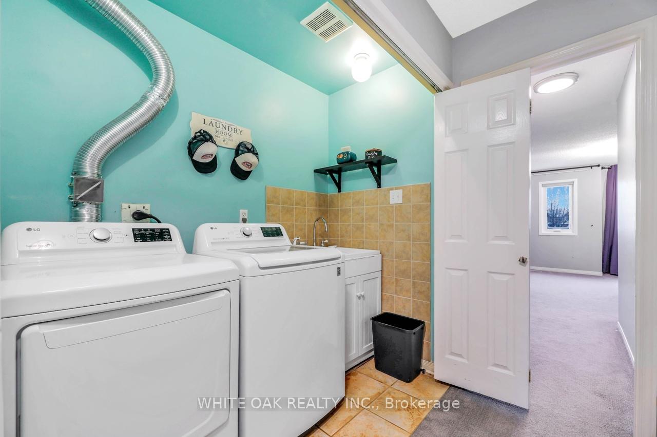 Photo 19 of 43 Sassafras Circle, Vaughan, Patterson — HOMEH