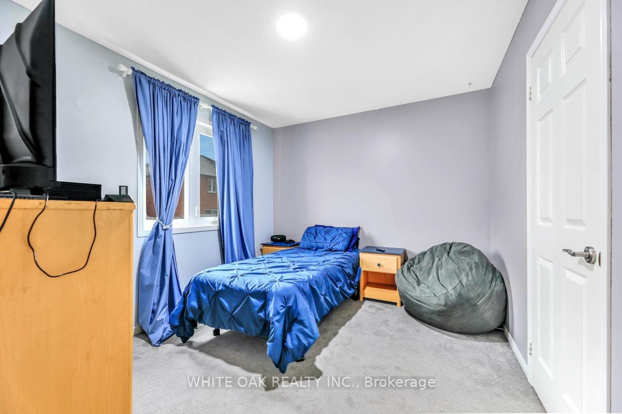 Photo 23 of 43 Sassafras Circle, Vaughan, Patterson — HOMEH