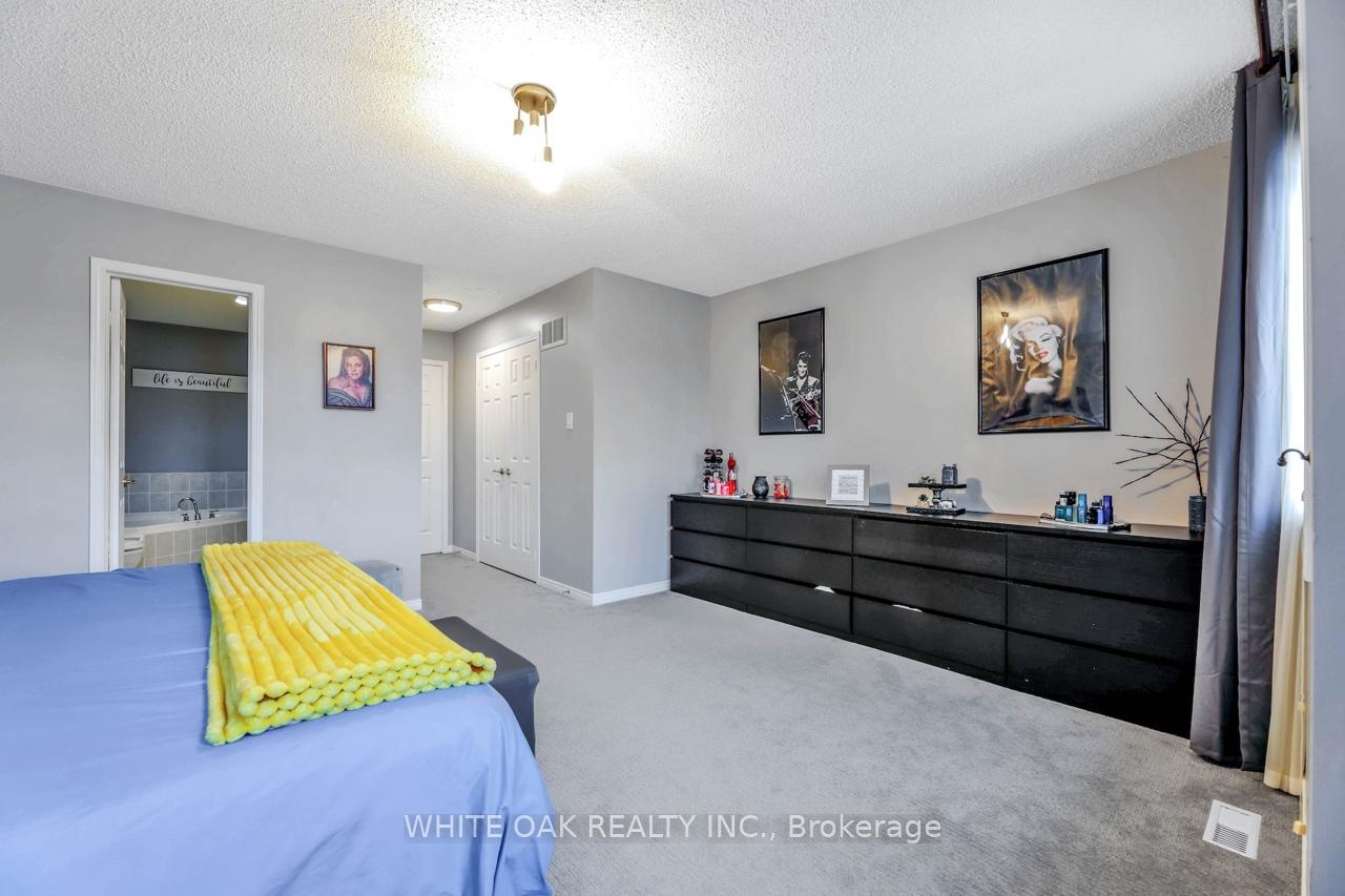 Photo 36 of 43 Sassafras Circle, Vaughan, Patterson — HOMEH