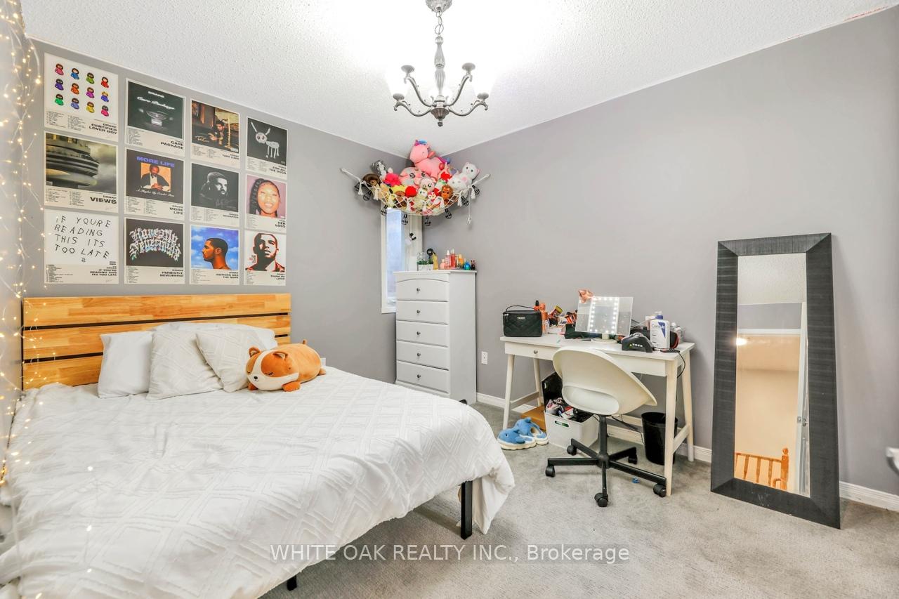 Photo 38 of 43 Sassafras Circle, Vaughan, Patterson — HOMEH