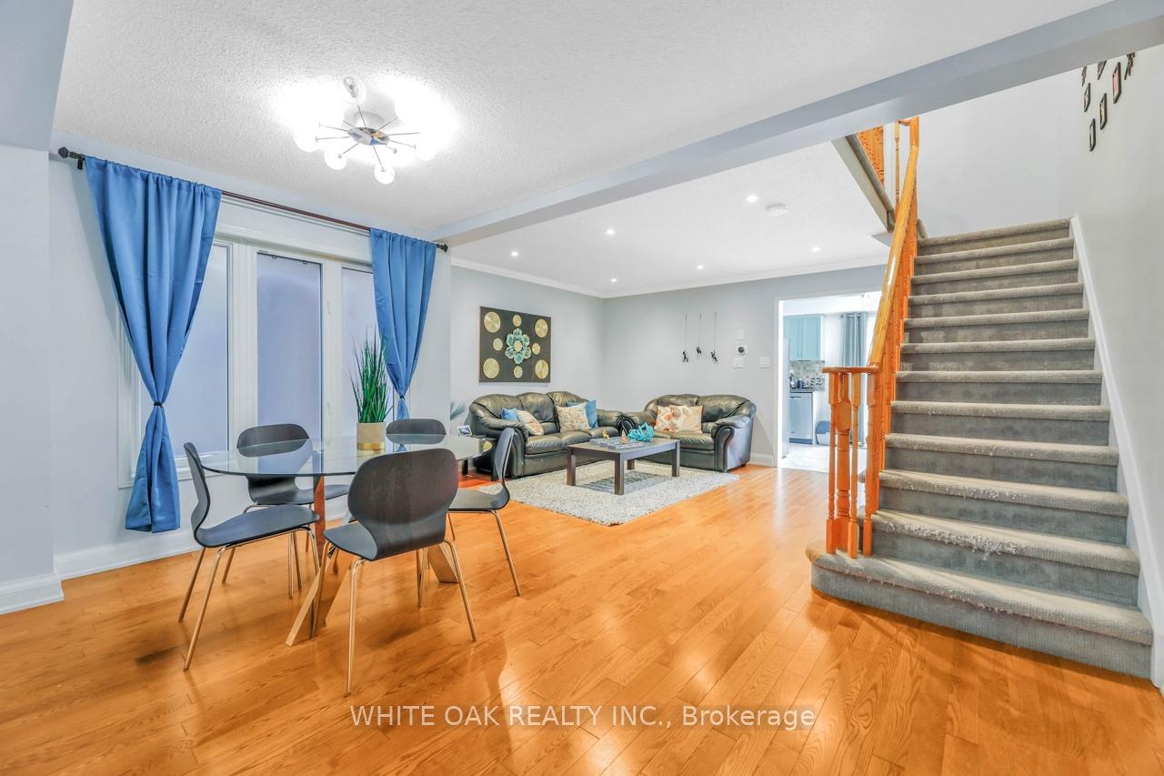 Photo 40 of 43 Sassafras Circle, Vaughan, Patterson — HOMEH