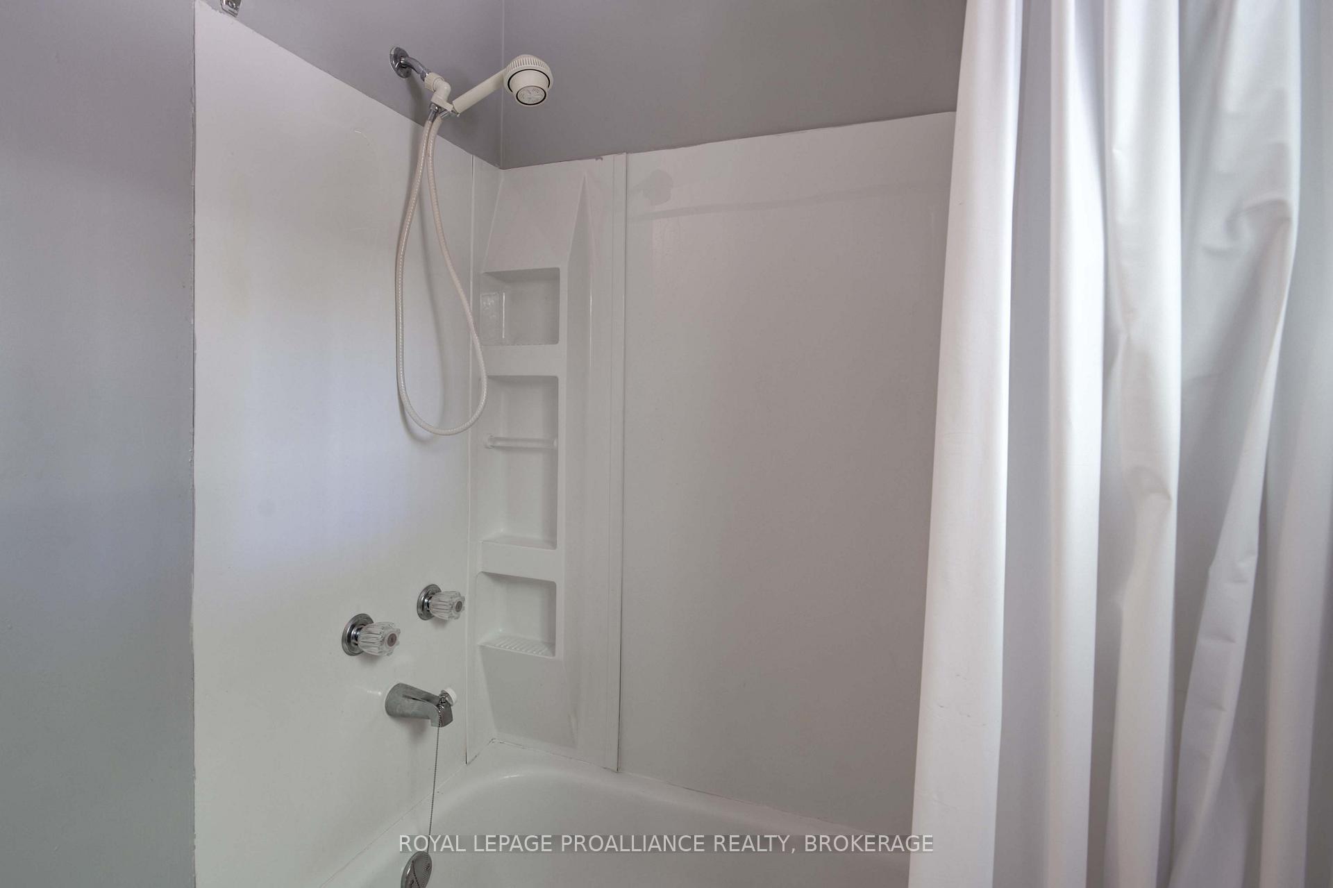 Photo 30 of 49 Bay Ridge Lane, Westport, Westport — HOMEH