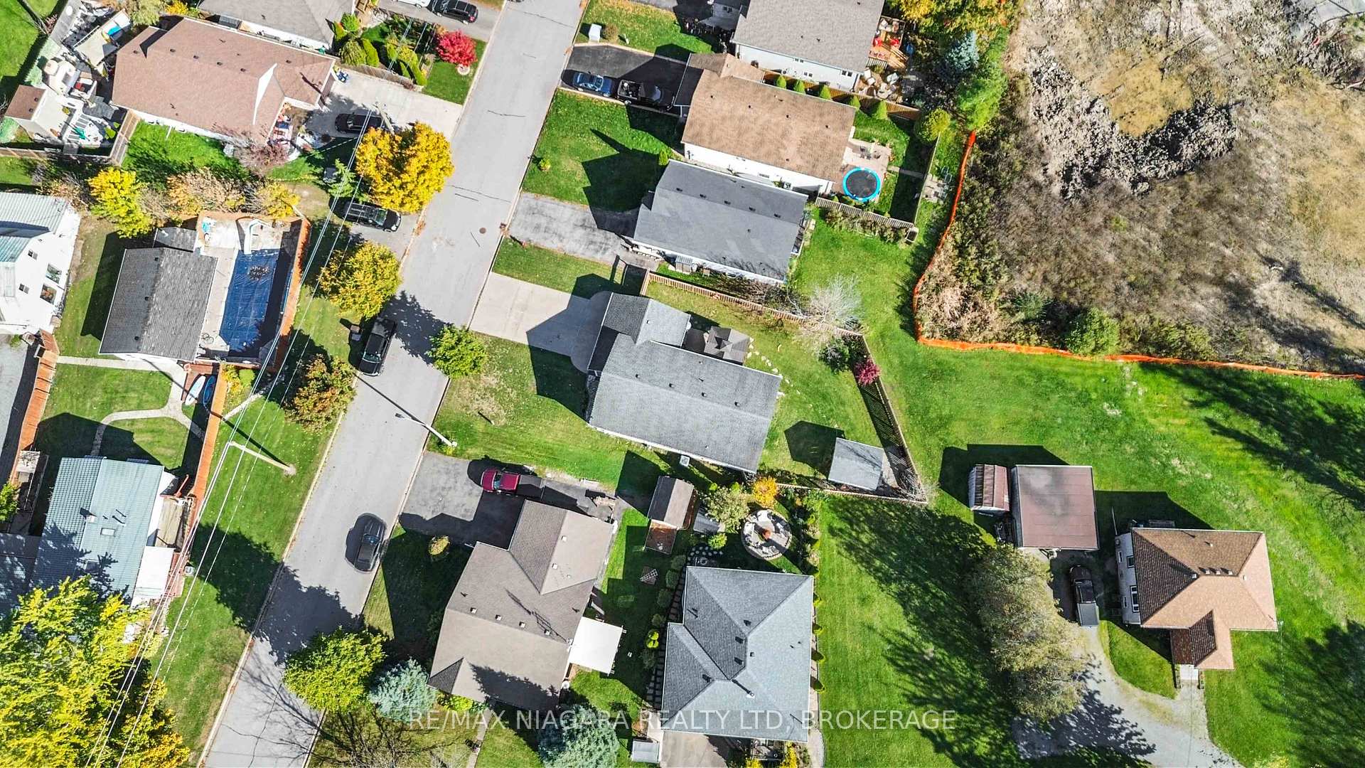 Photo 21 of 29 Talbot Avenue, Welland, Dain City — HOMEH