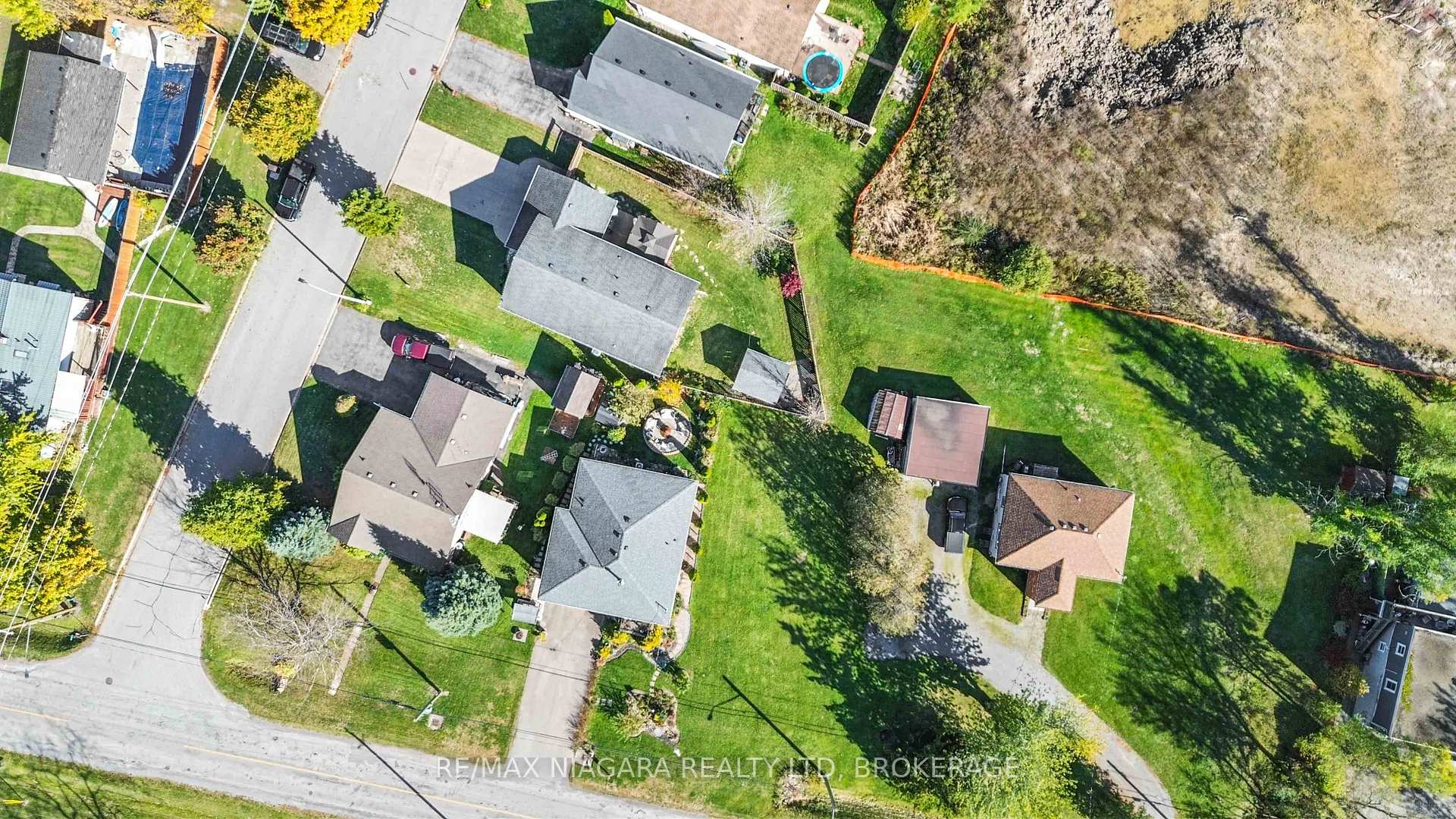 Photo 22 of 29 Talbot Avenue, Welland, Dain City — HOMEH