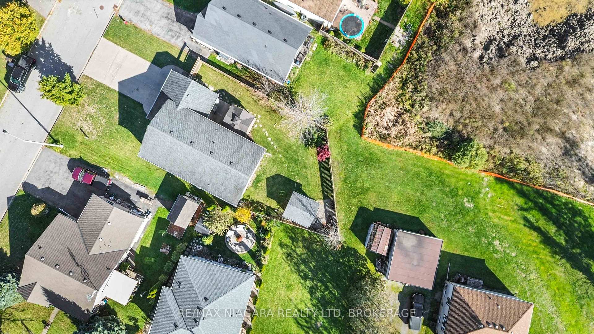 Photo 23 of 29 Talbot Avenue, Welland, Dain City — HOMEH