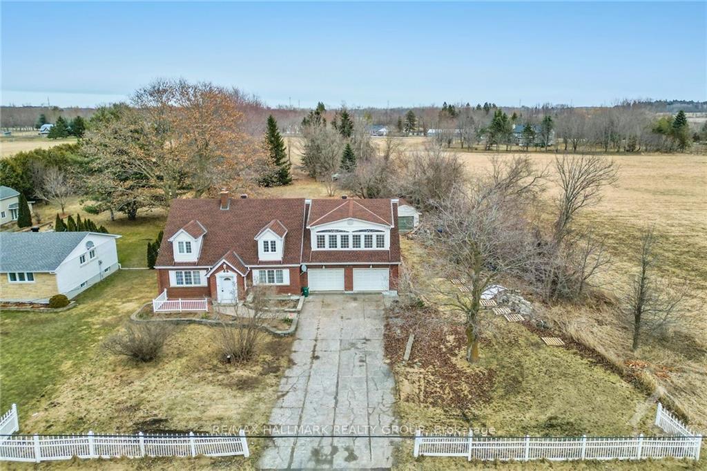 Photo 2 of 6258 Old Richmond Road, Ottawa, Fallowfield — HOMEH