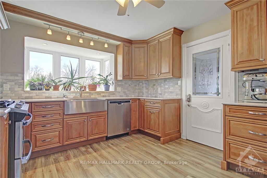 Photo 4 of 6258 Old Richmond Road, Ottawa, Fallowfield — HOMEH