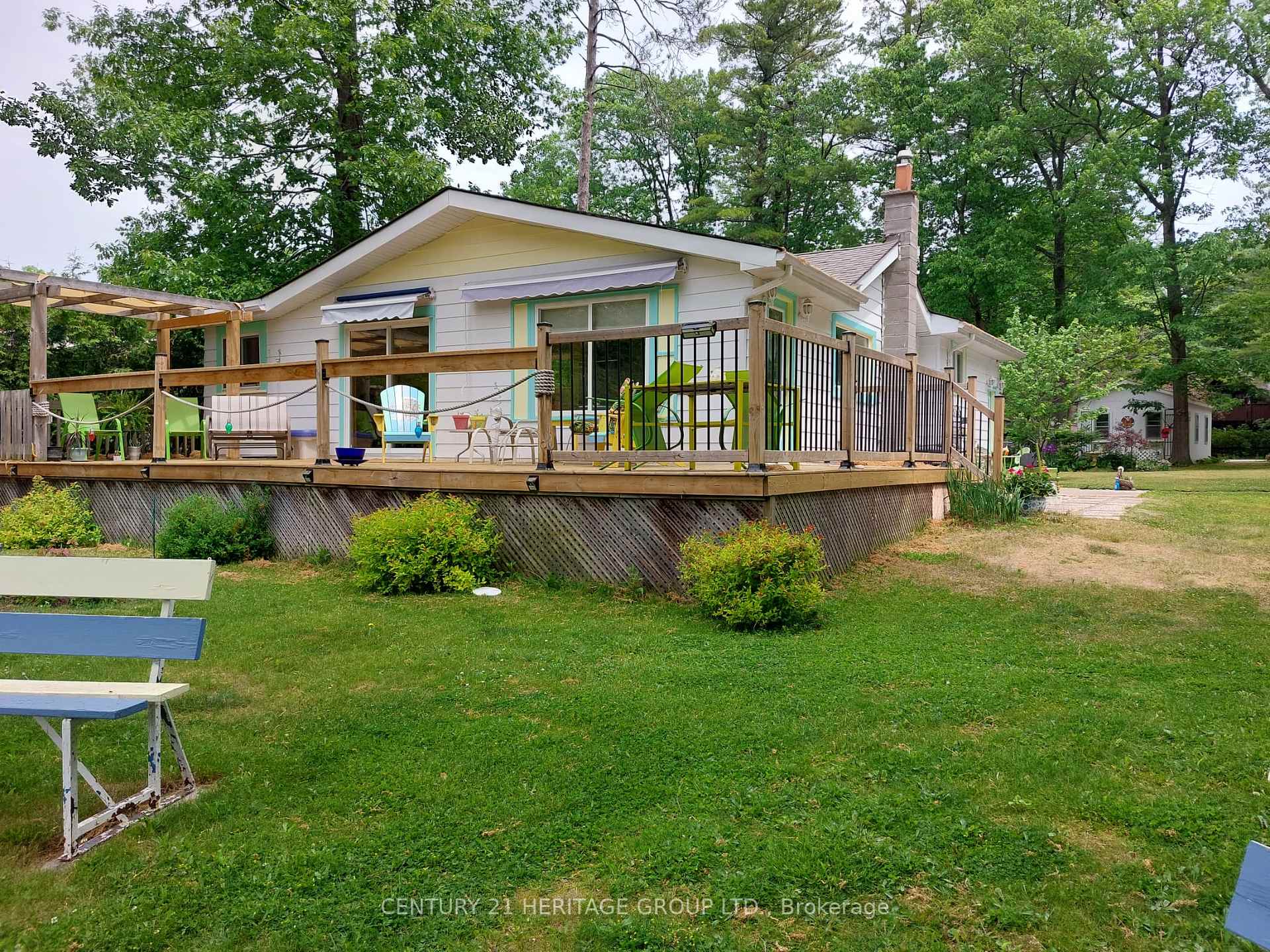 Photo 2 of 742 Oxbow Park Drive, Wasaga Beach — HOMEH
