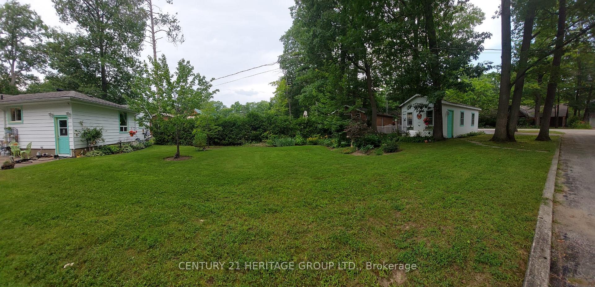 Photo 8 of 742 Oxbow Park Drive, Wasaga Beach — HOMEH