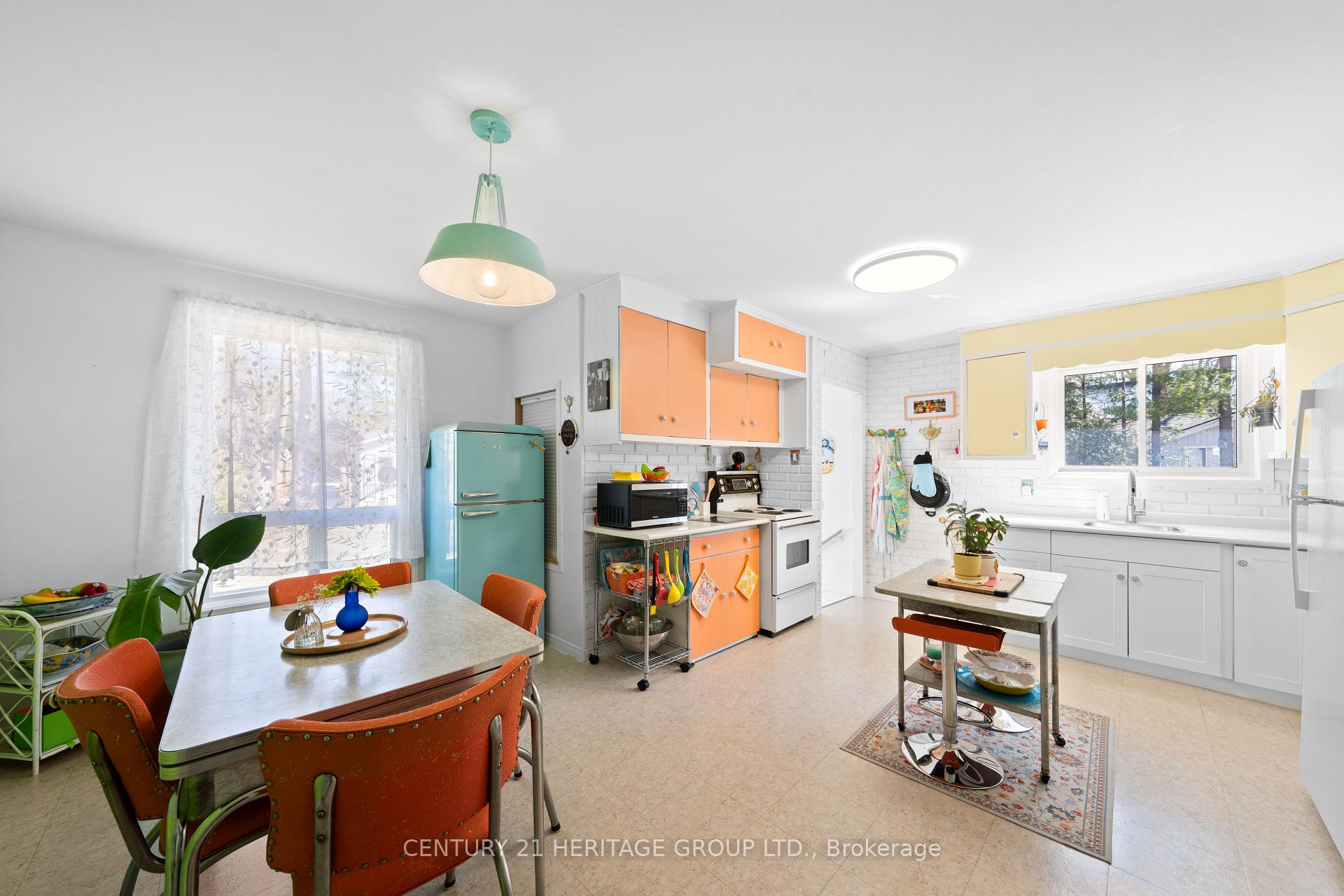 Photo 16 of 742 Oxbow Park Drive, Wasaga Beach — HOMEH