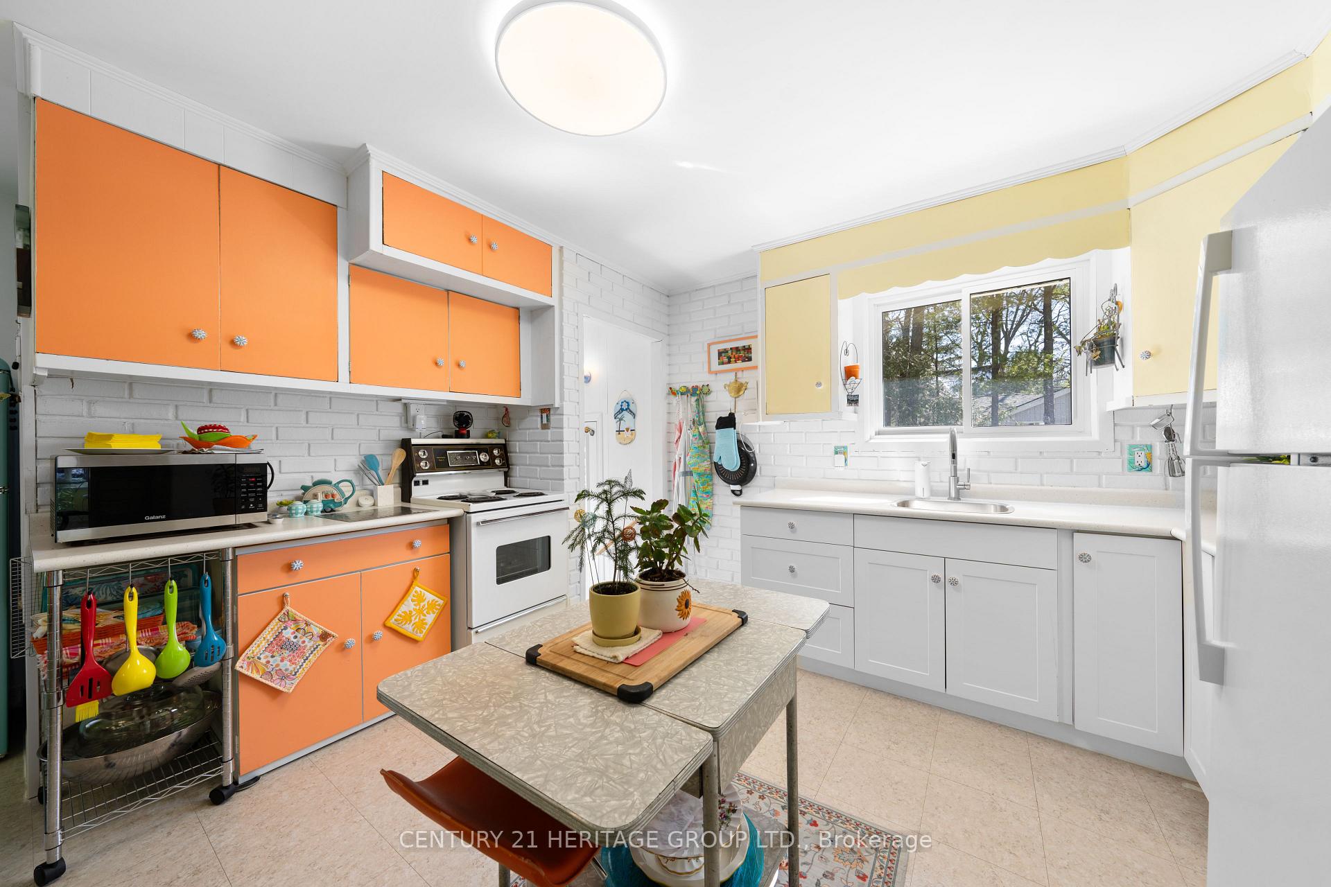 Photo 18 of 742 Oxbow Park Drive, Wasaga Beach — HOMEH
