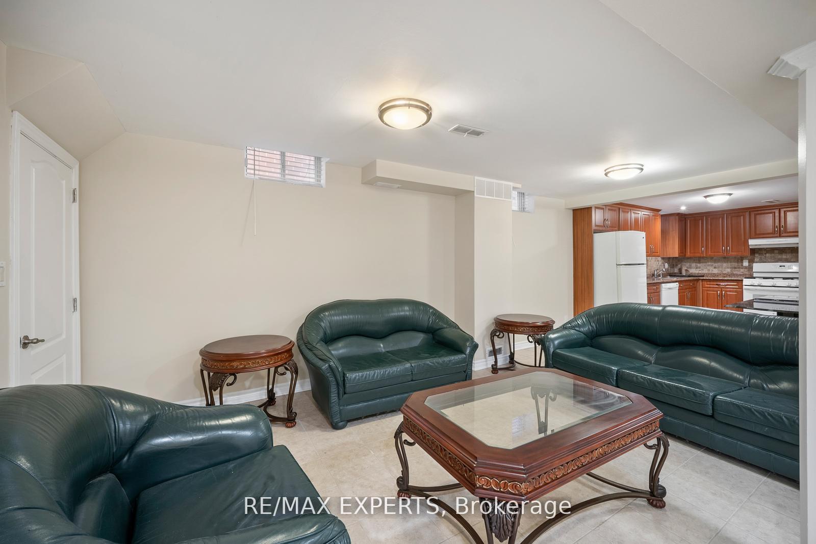 Photo 29 of 118 Chancellor Drive, Vaughan, East Woodbridge — HOMEH