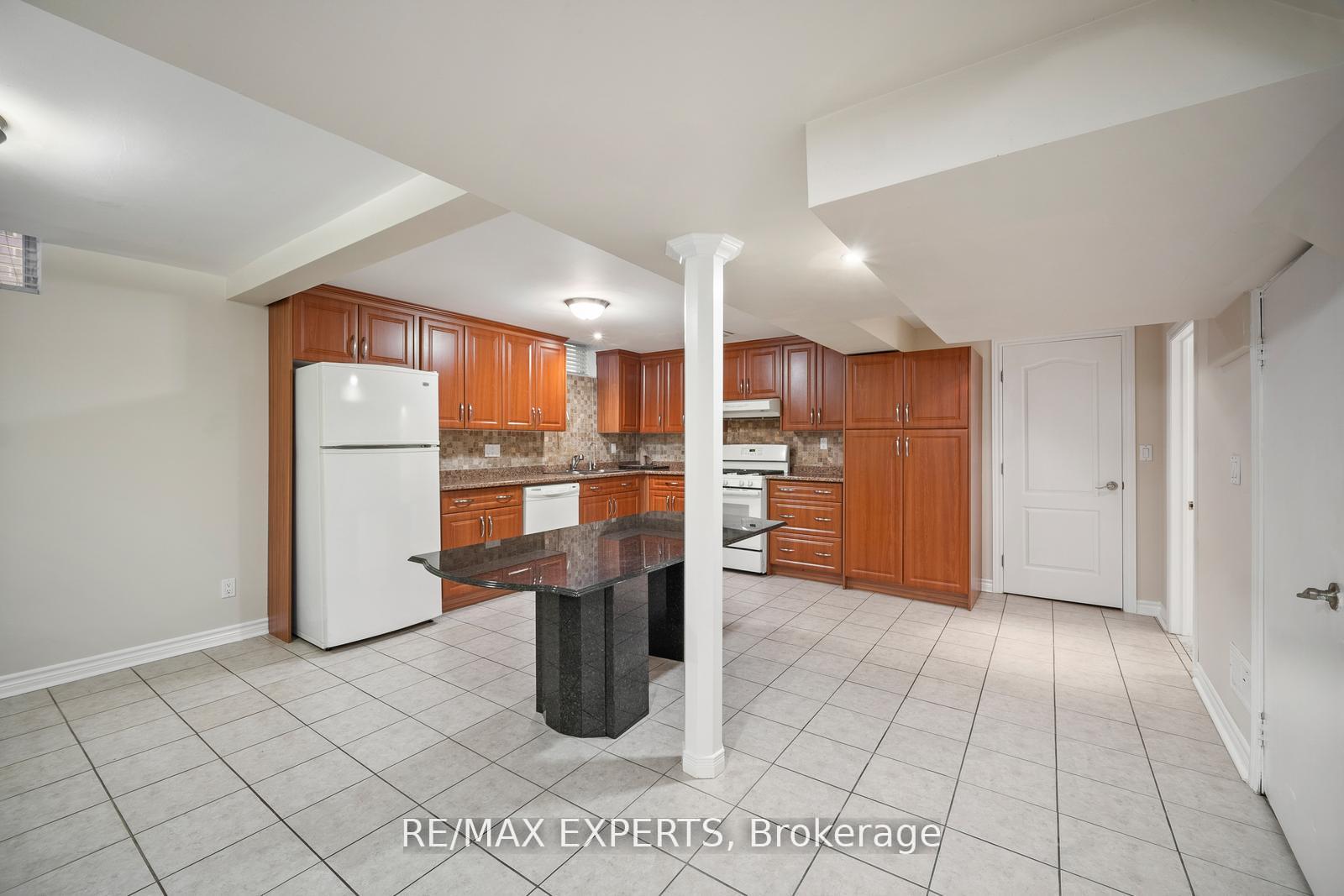 Photo 31 of 118 Chancellor Drive, Vaughan, East Woodbridge — HOMEH