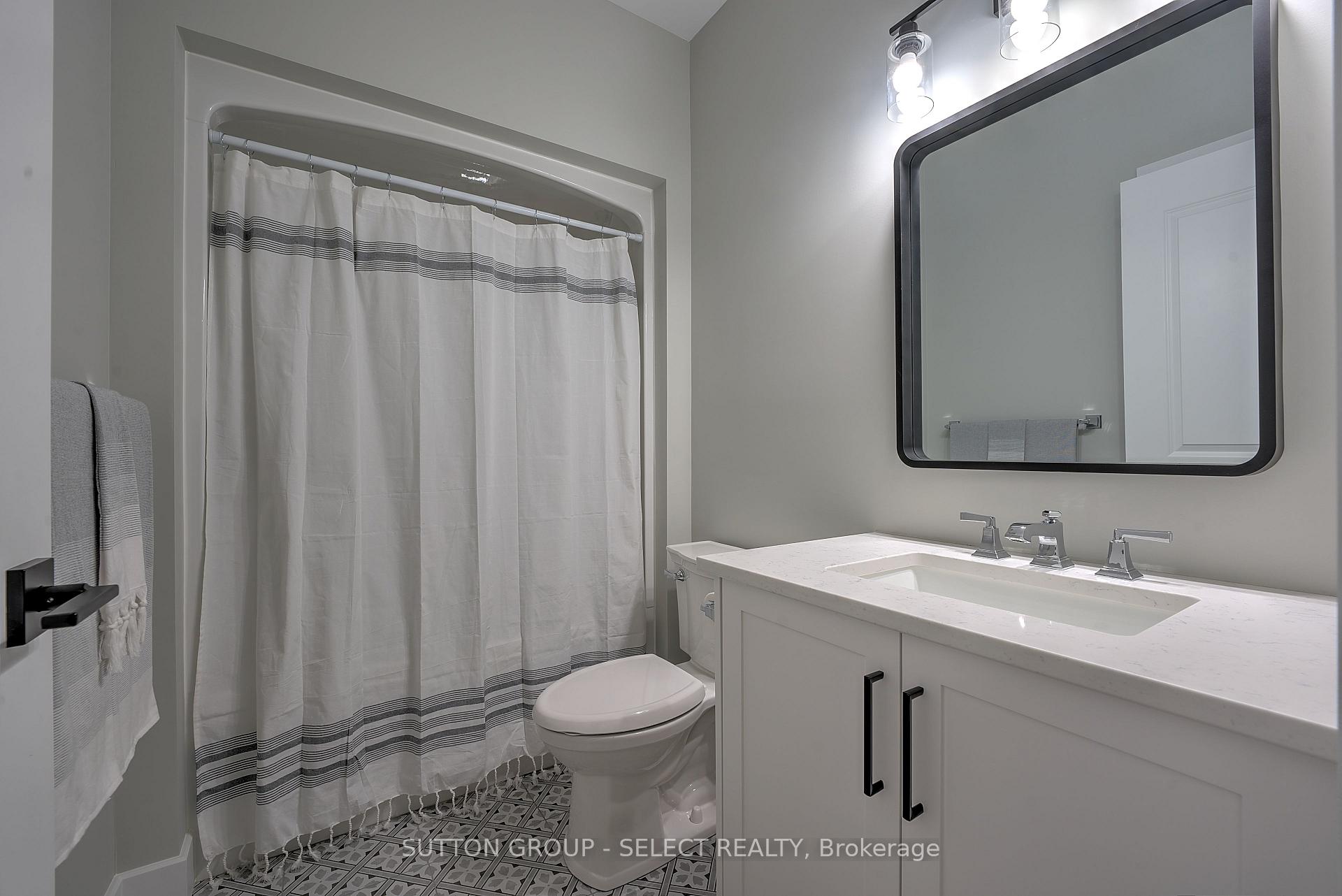 Photo 5 of 15 John Street S, Bluewater, Zurich — HOMEH