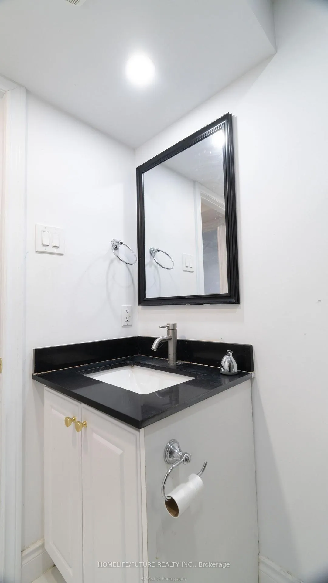 Photo 9 of Unit Bsmt, 72 Sandford Crescent, Whitby, Rolling Acres — HOMEH