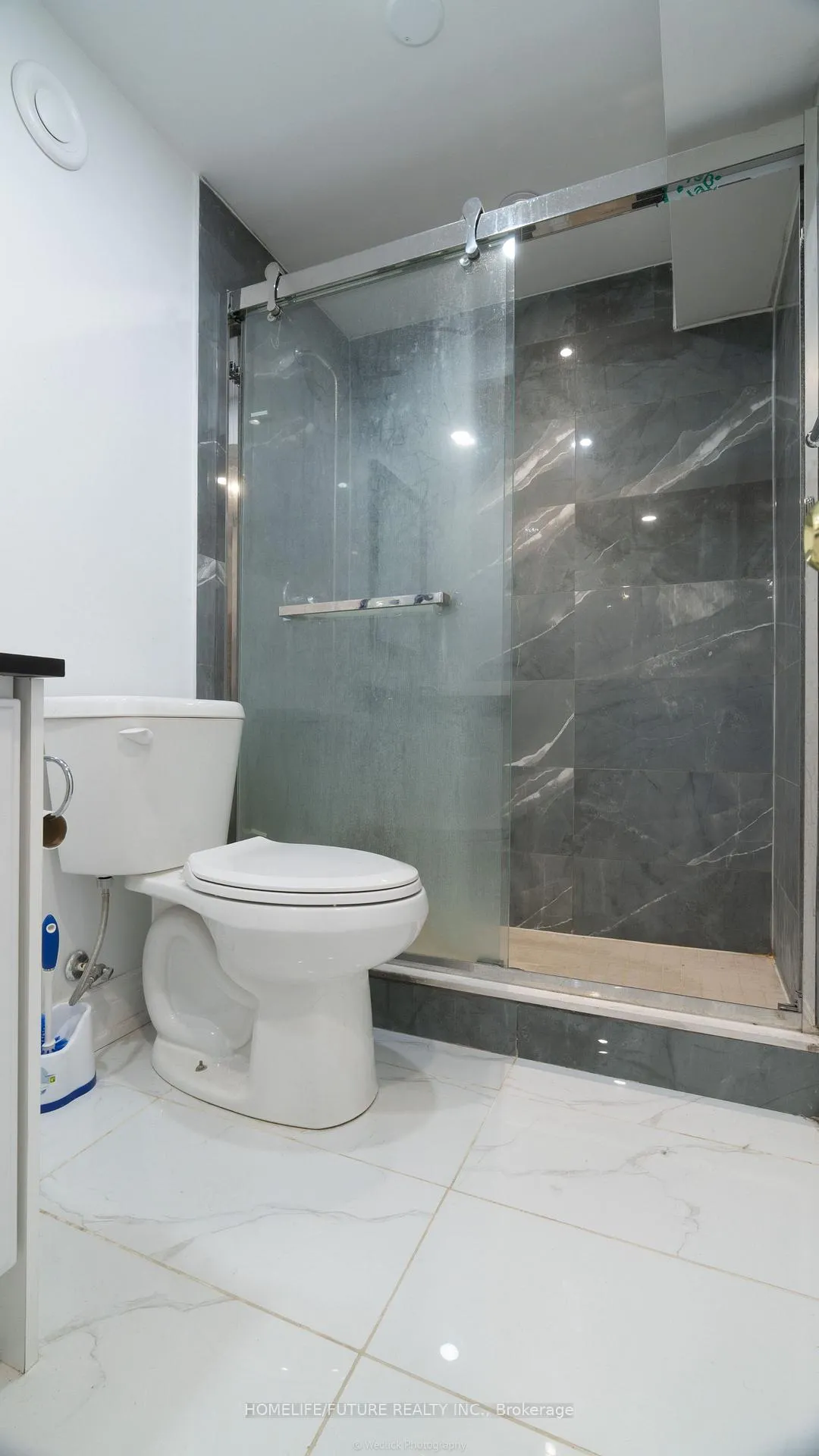 Photo 10 of Unit Bsmt, 72 Sandford Crescent, Whitby, Rolling Acres — HOMEH
