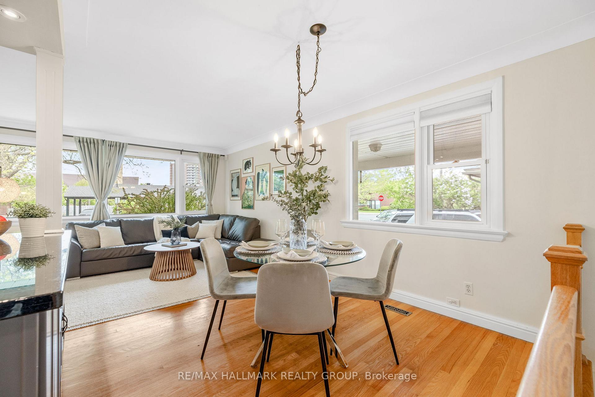 Photo 7 of 2209 Utah Street, Ottawa, Alta Vista — HOMEH