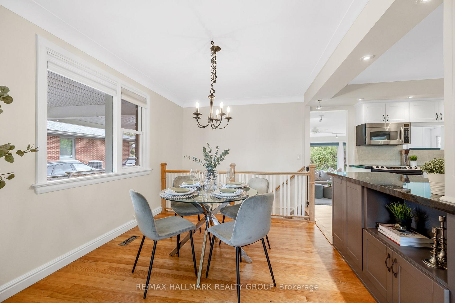 Photo 14 of 2209 Utah Street, Ottawa, Alta Vista — HOMEH