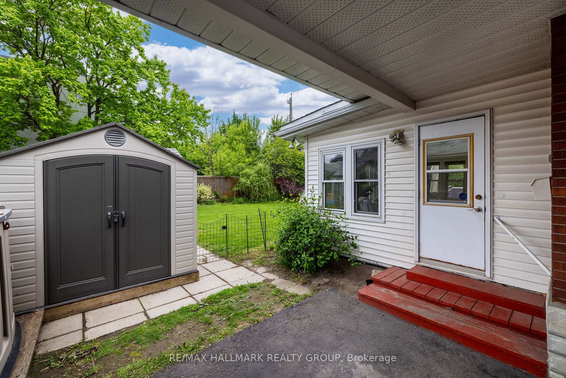 Photo 32 of 2209 Utah Street, Ottawa, Alta Vista — HOMEH