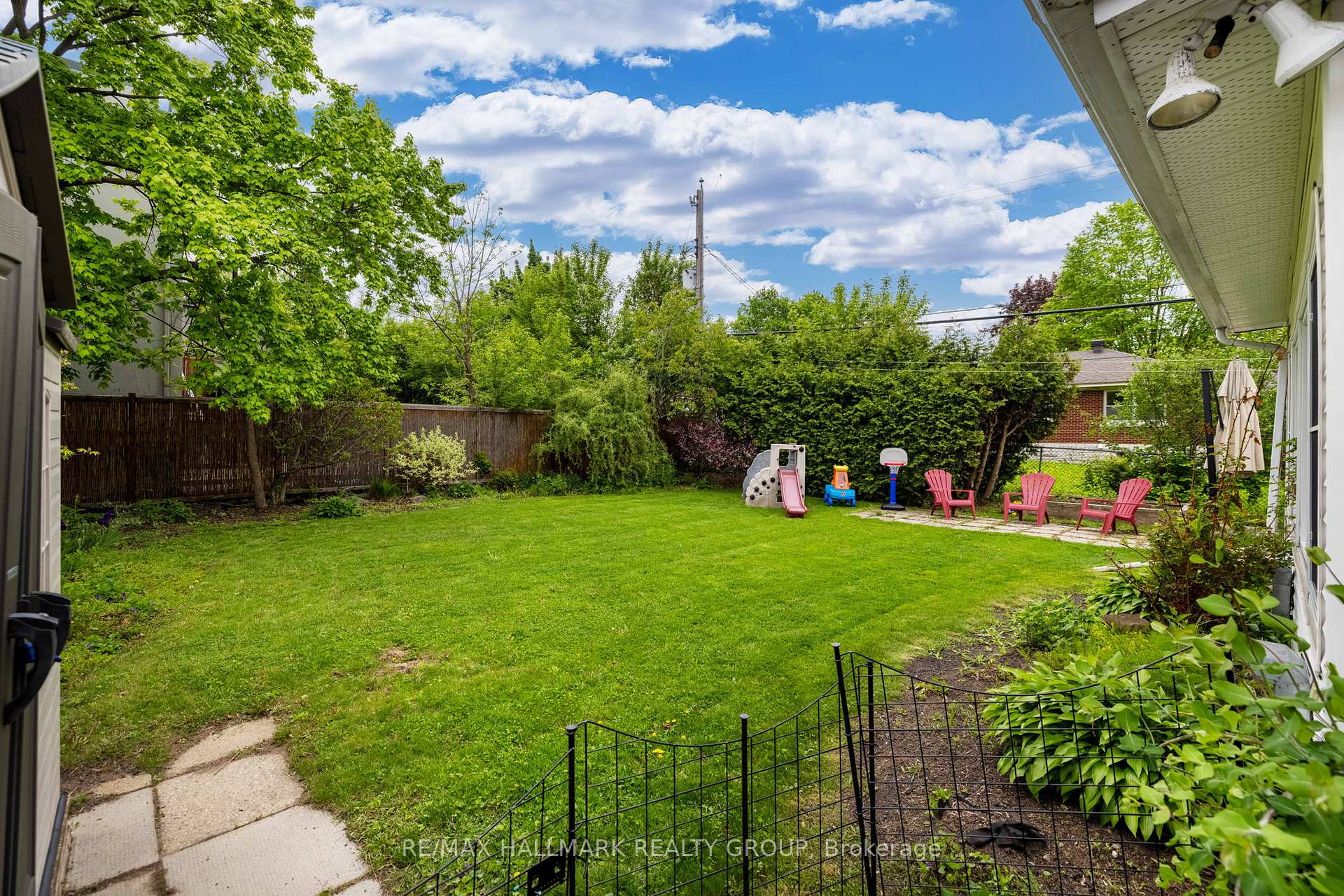 Photo 40 of 2209 Utah Street, Ottawa, Alta Vista — HOMEH