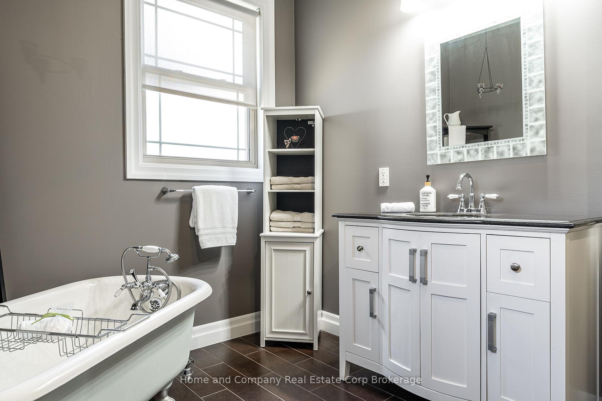 Photo 14 of 6055 Fischer Road, West Perth, Mitchell — HOMEH