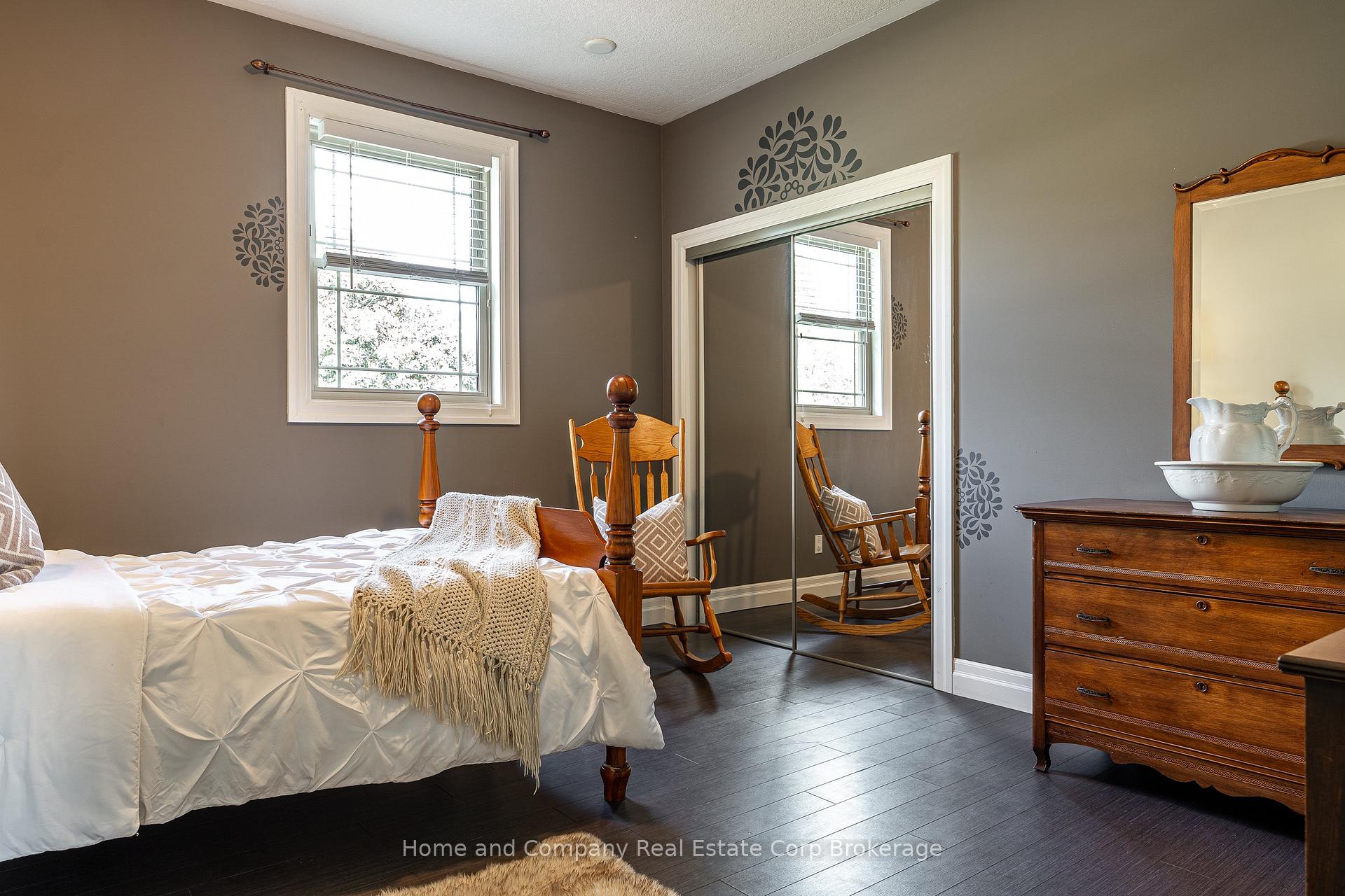 Photo 16 of 6055 Fischer Road, West Perth, Mitchell — HOMEH