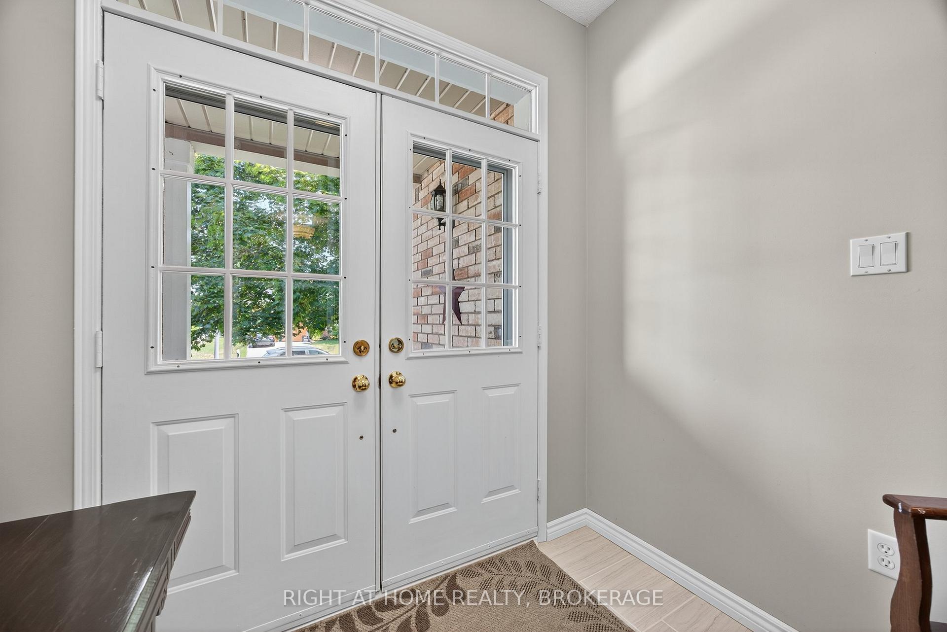Photo 6 of 113 Silver Birch Avenue, Wasaga Beach — HOMEH