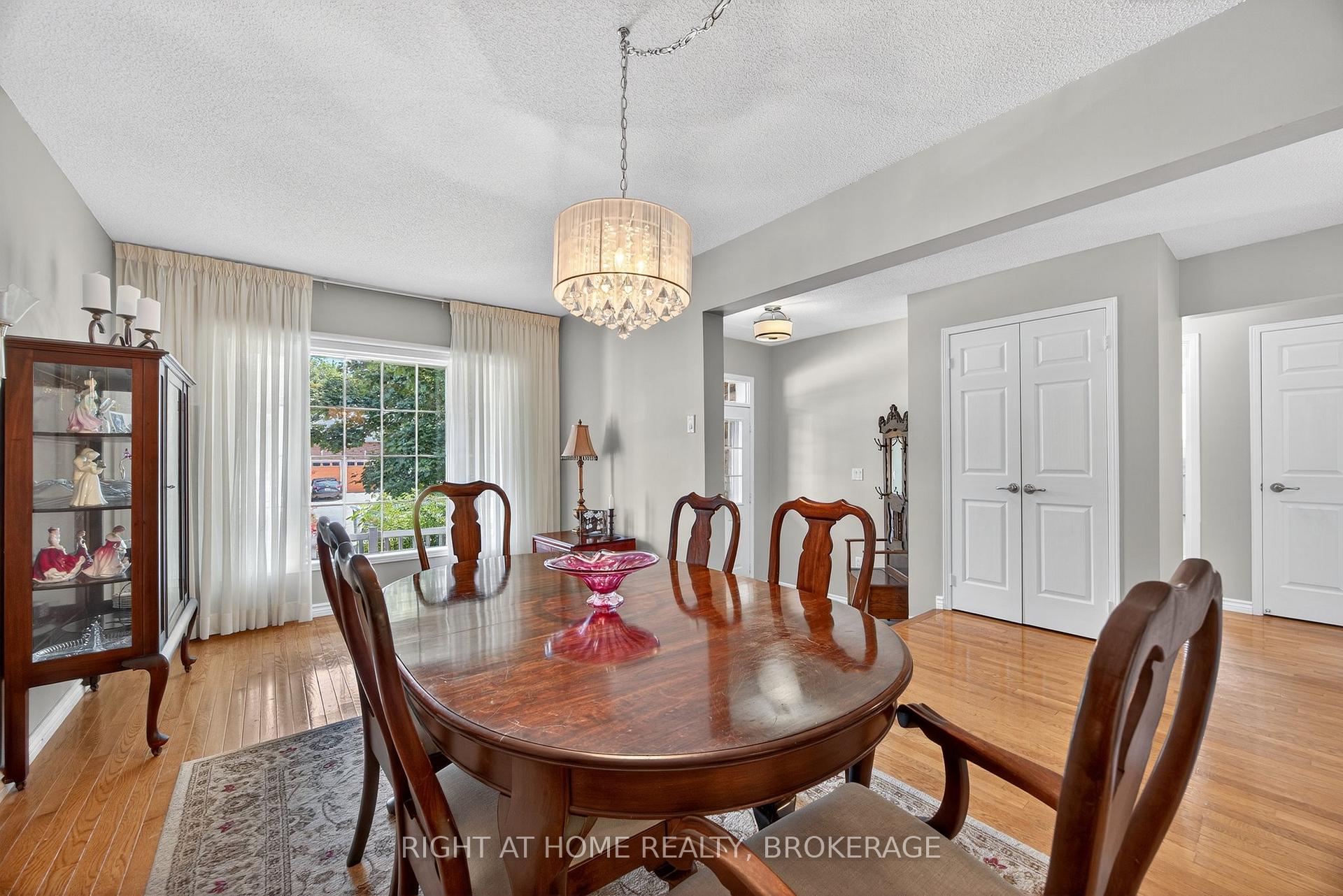 Photo 8 of 113 Silver Birch Avenue, Wasaga Beach — HOMEH