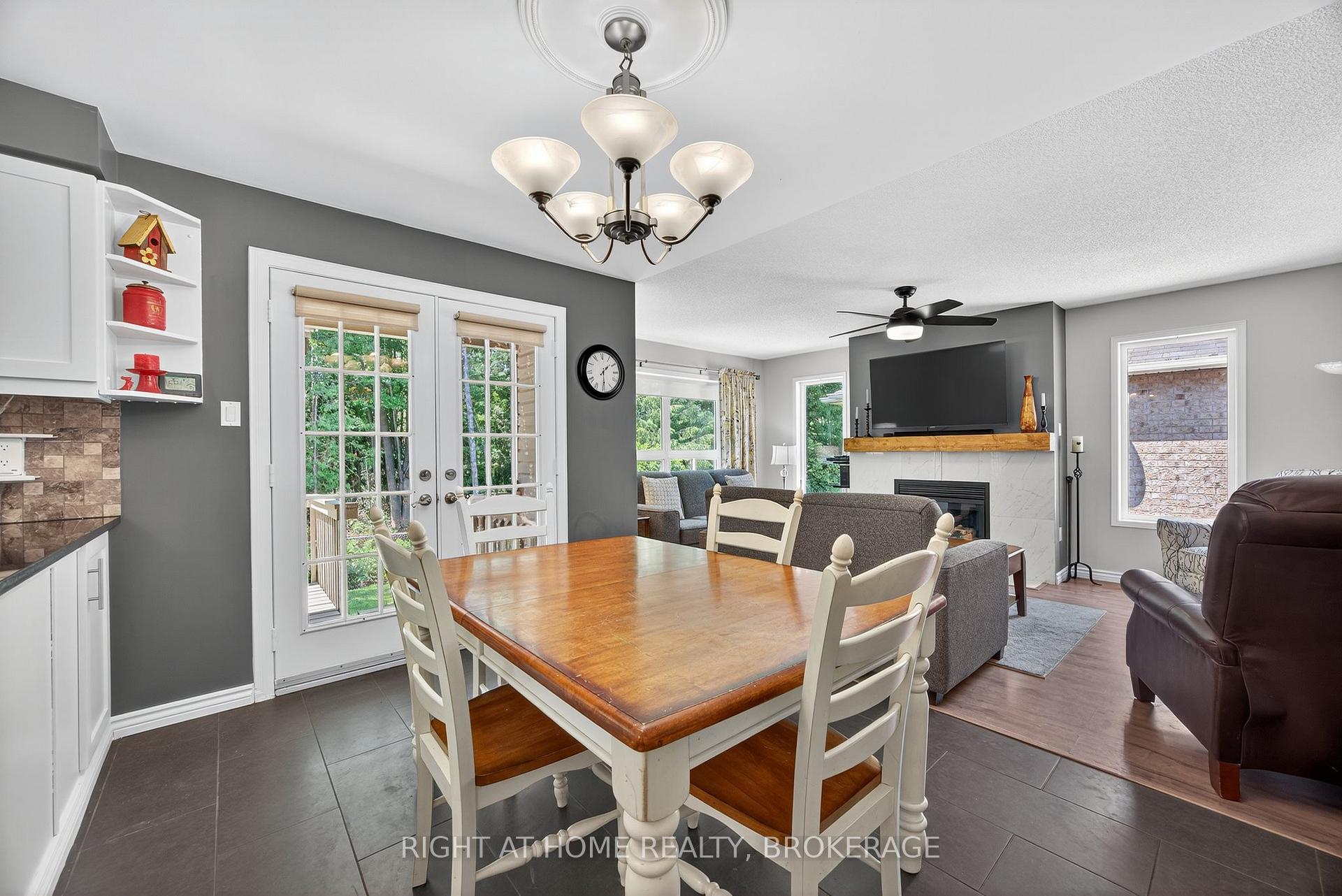Photo 15 of 113 Silver Birch Avenue, Wasaga Beach — HOMEH