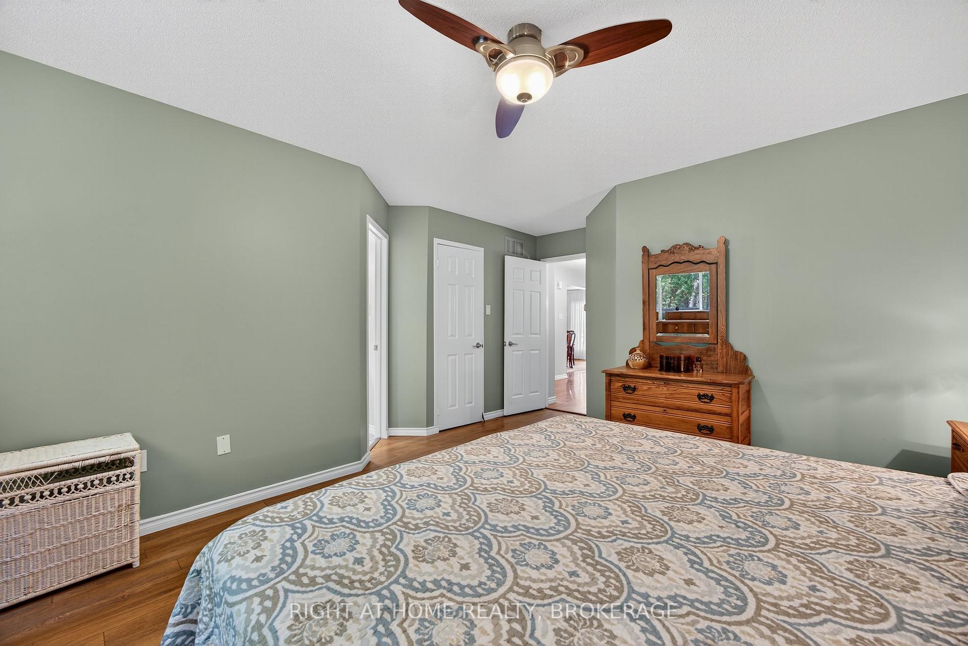 Photo 21 of 113 Silver Birch Avenue, Wasaga Beach — HOMEH