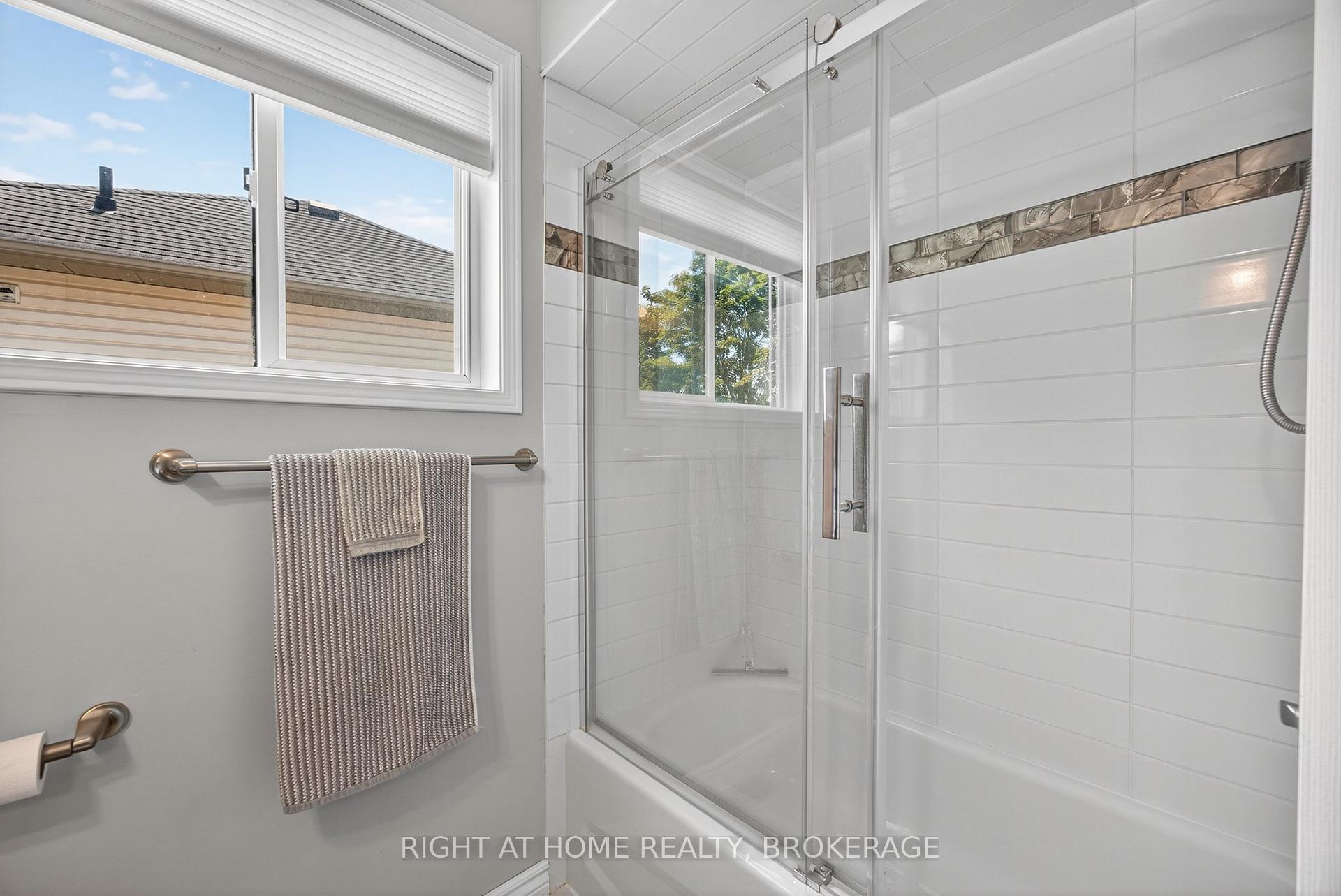 Photo 27 of 113 Silver Birch Avenue, Wasaga Beach — HOMEH