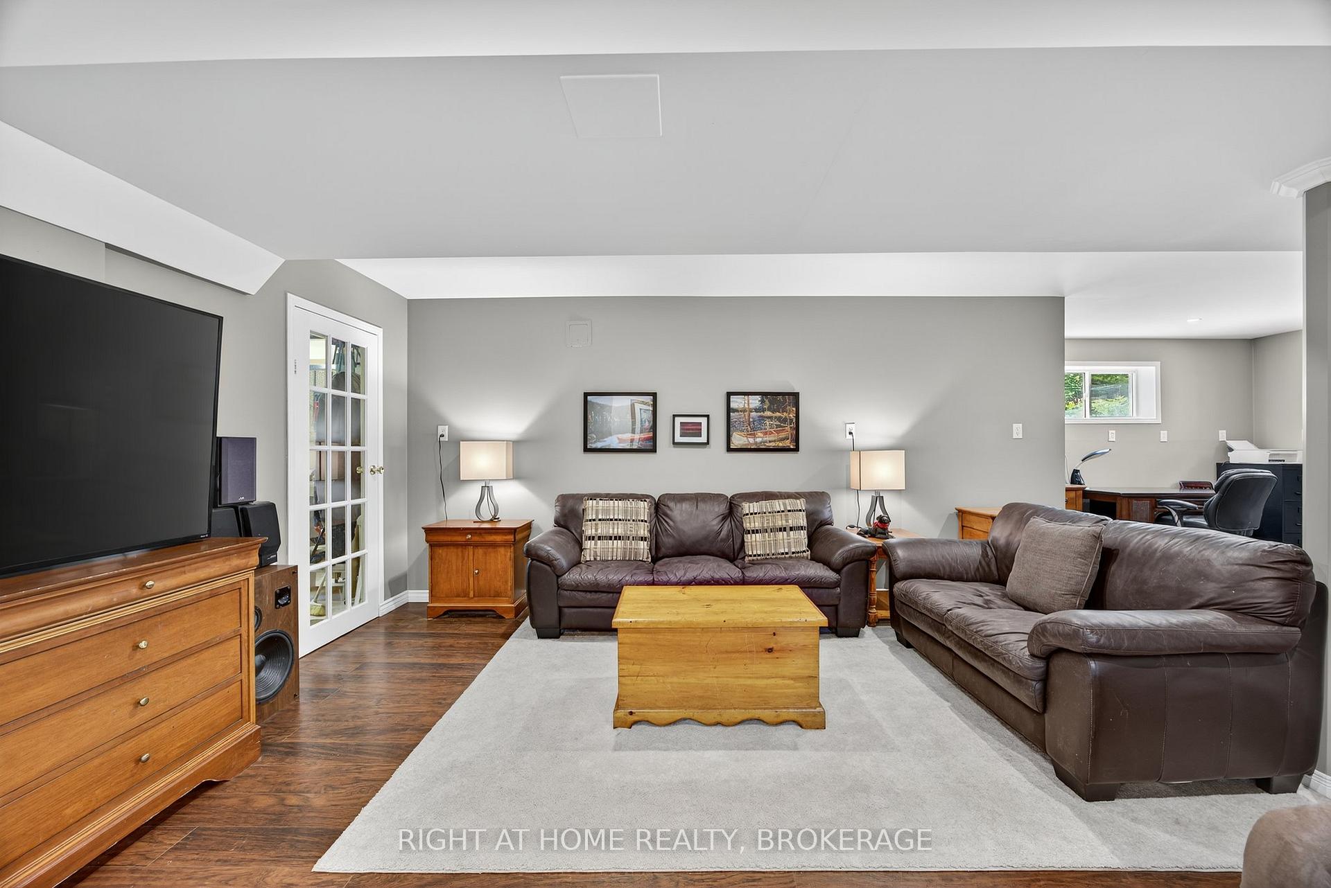 Photo 32 of 113 Silver Birch Avenue, Wasaga Beach — HOMEH