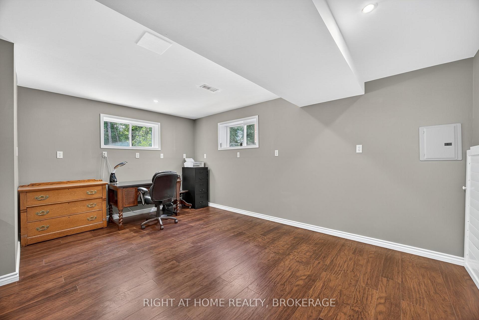 Photo 35 of 113 Silver Birch Avenue, Wasaga Beach — HOMEH