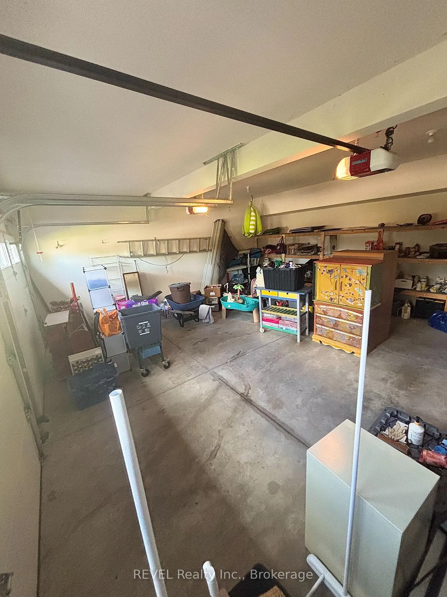 Photo 36 of 123 Michelle Court, Welland, Broadway — HOMEH
