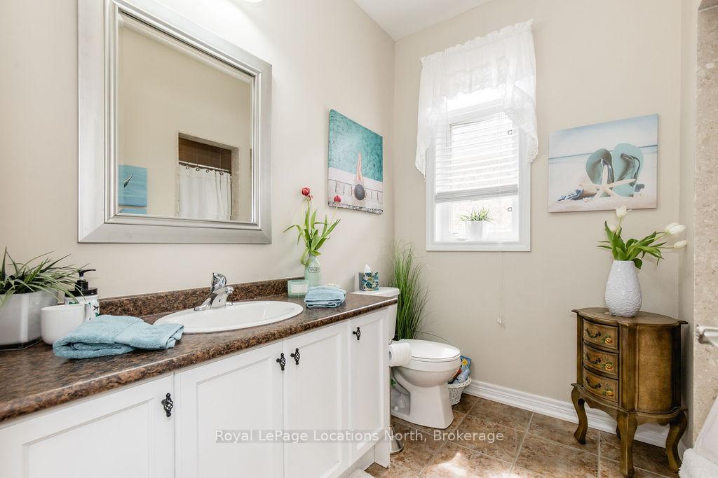 Photo 15 of 4 Broadpoint Street, Wasaga Beach — HOMEH